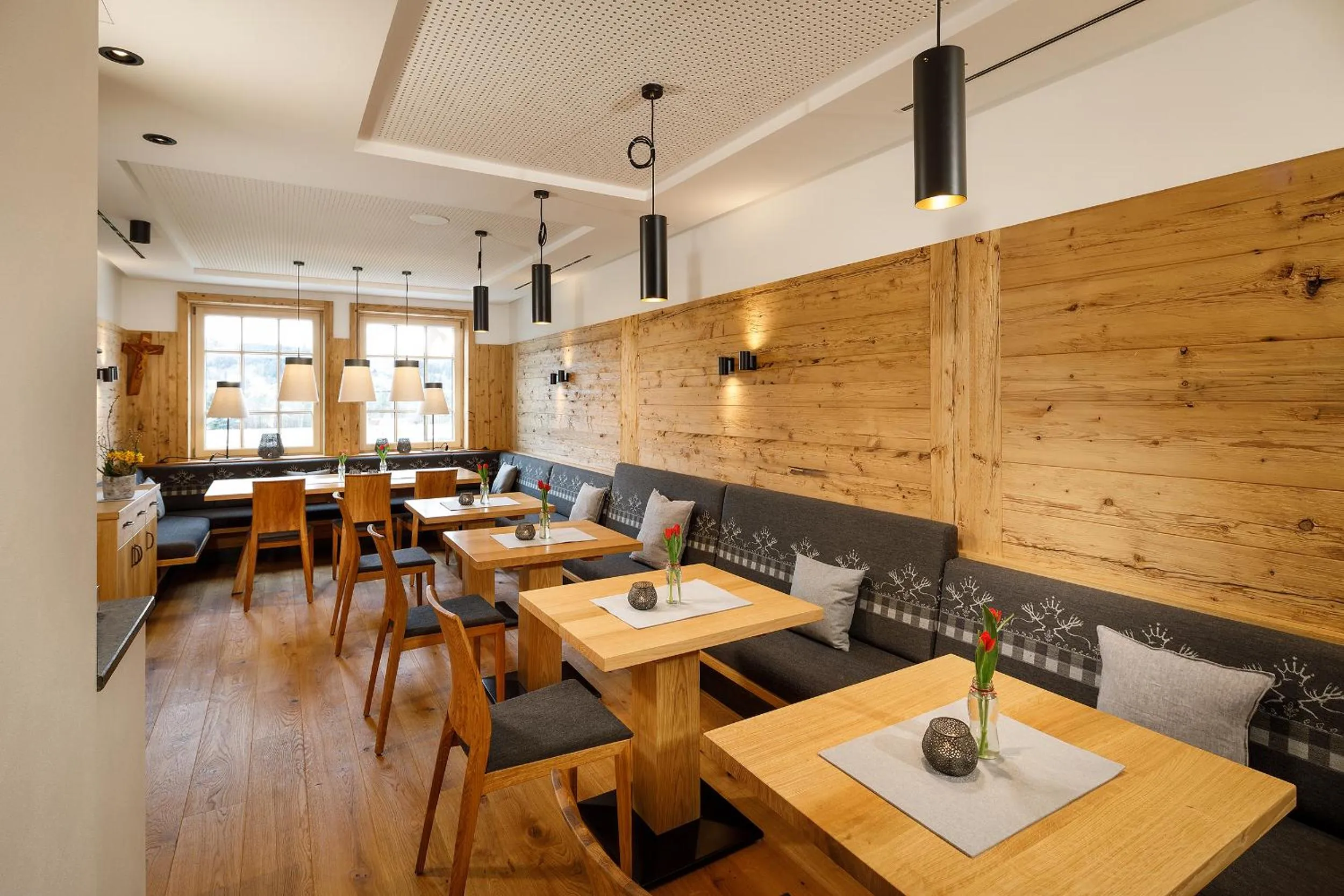 Restaurant/places to eat in Hotel Waldhorn