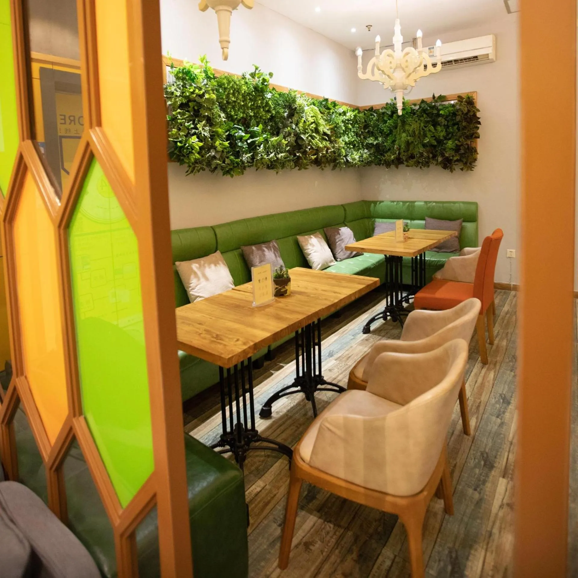 7Days Premium Shanghai Xujiahui Longhua Road Subway Station Branch