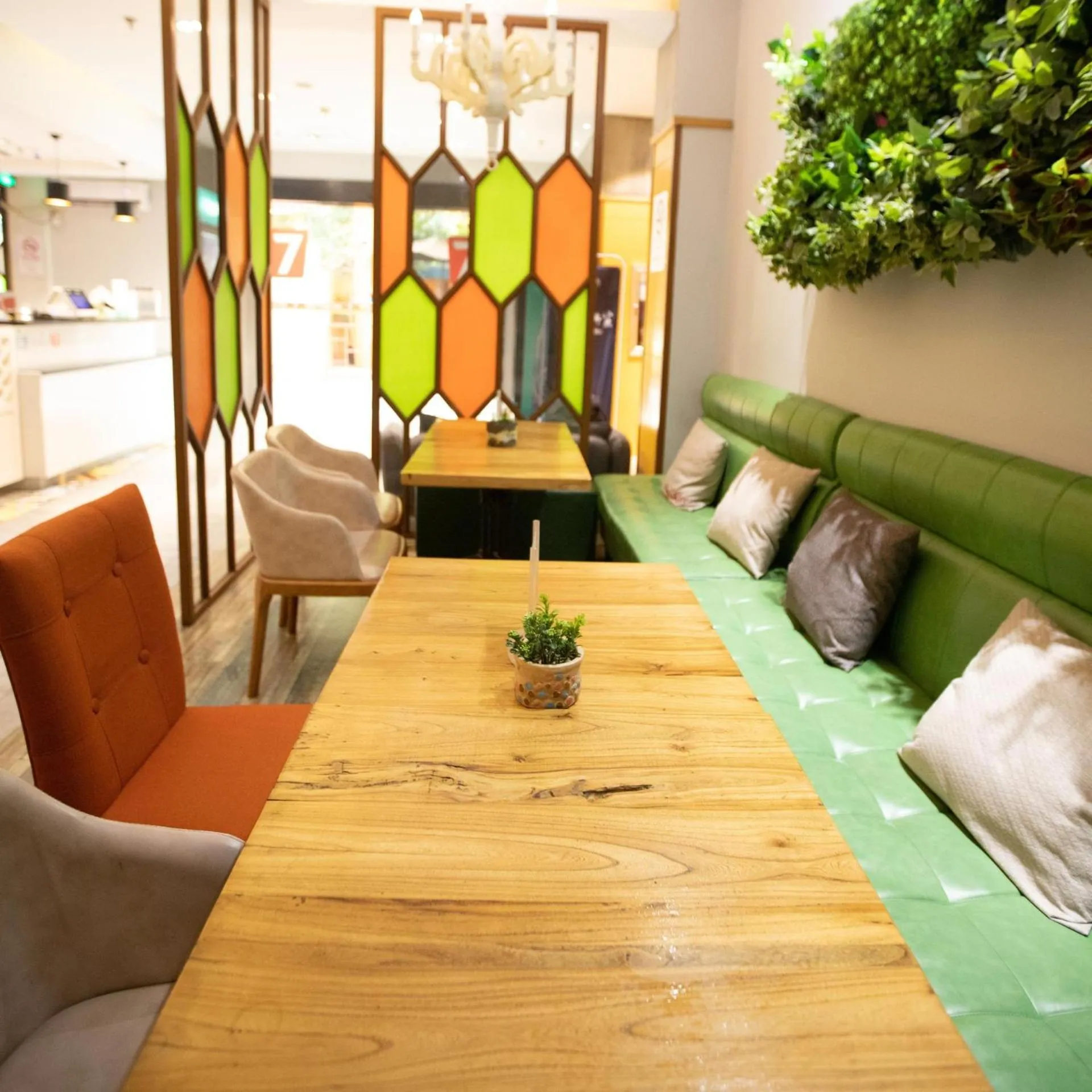 7Days Premium Shanghai Xujiahui Longhua Road Subway Station Branch