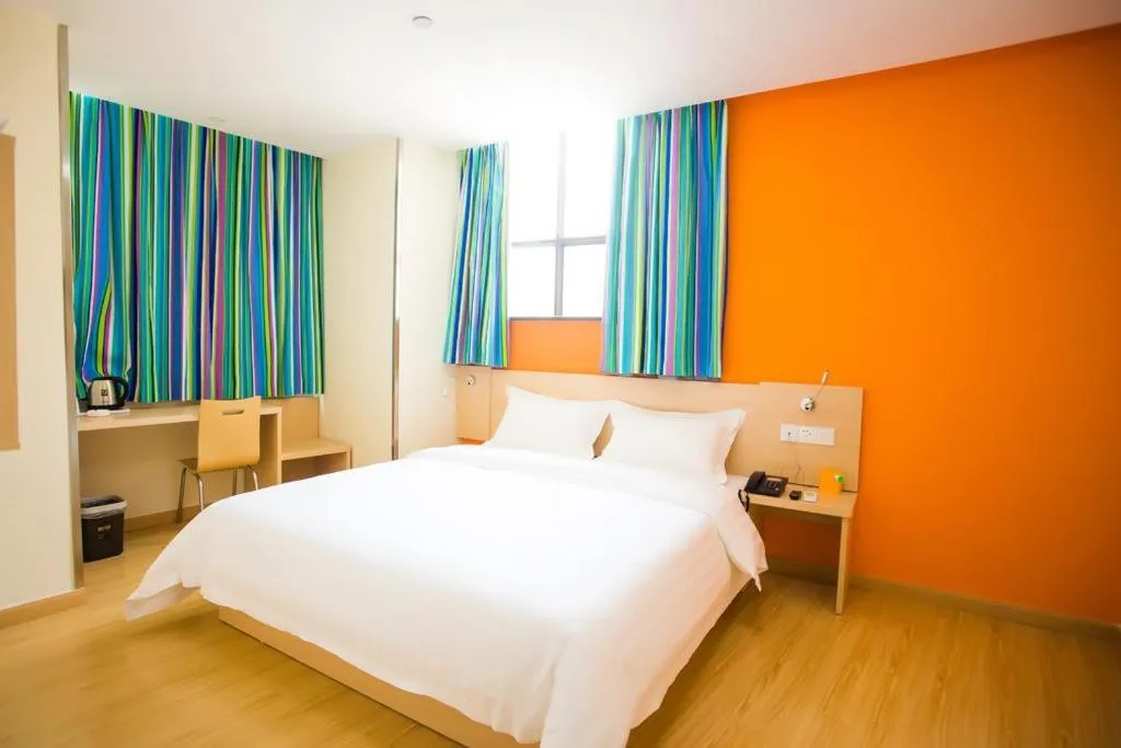 7 Days Inn Kunshan South Railway Station Renmin South Road Branch
