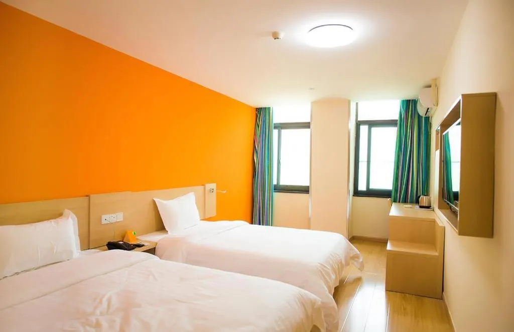 7 Days Inn Kunshan South Railway Station Renmin South Road Branch