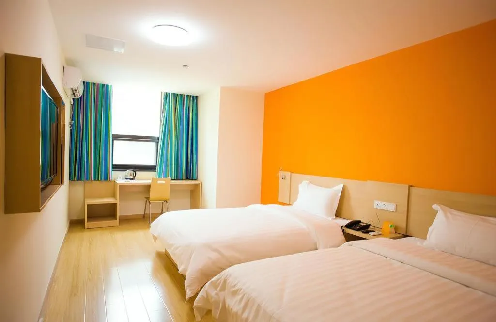 7 Days Inn Kunshan South Railway Station Renmin South Road Branch