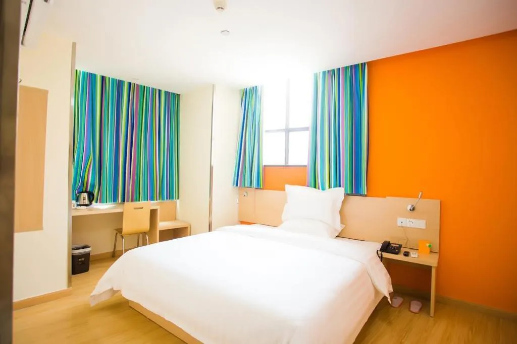 7 Days Inn Kunshan South Railway Station Renmin South Road Branch