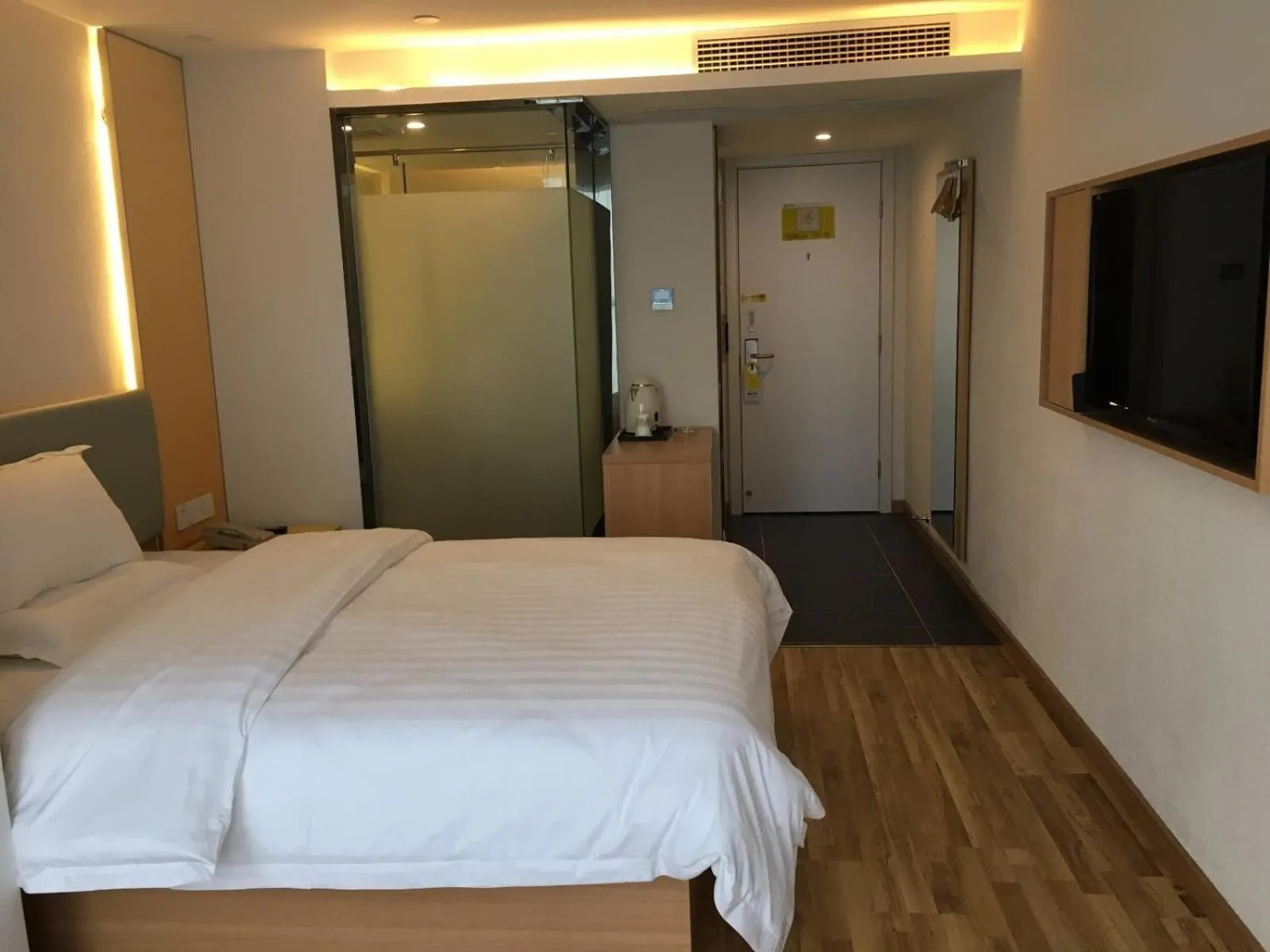 Bed in 7Days Inn Zhangshu Xingfo Road Branch