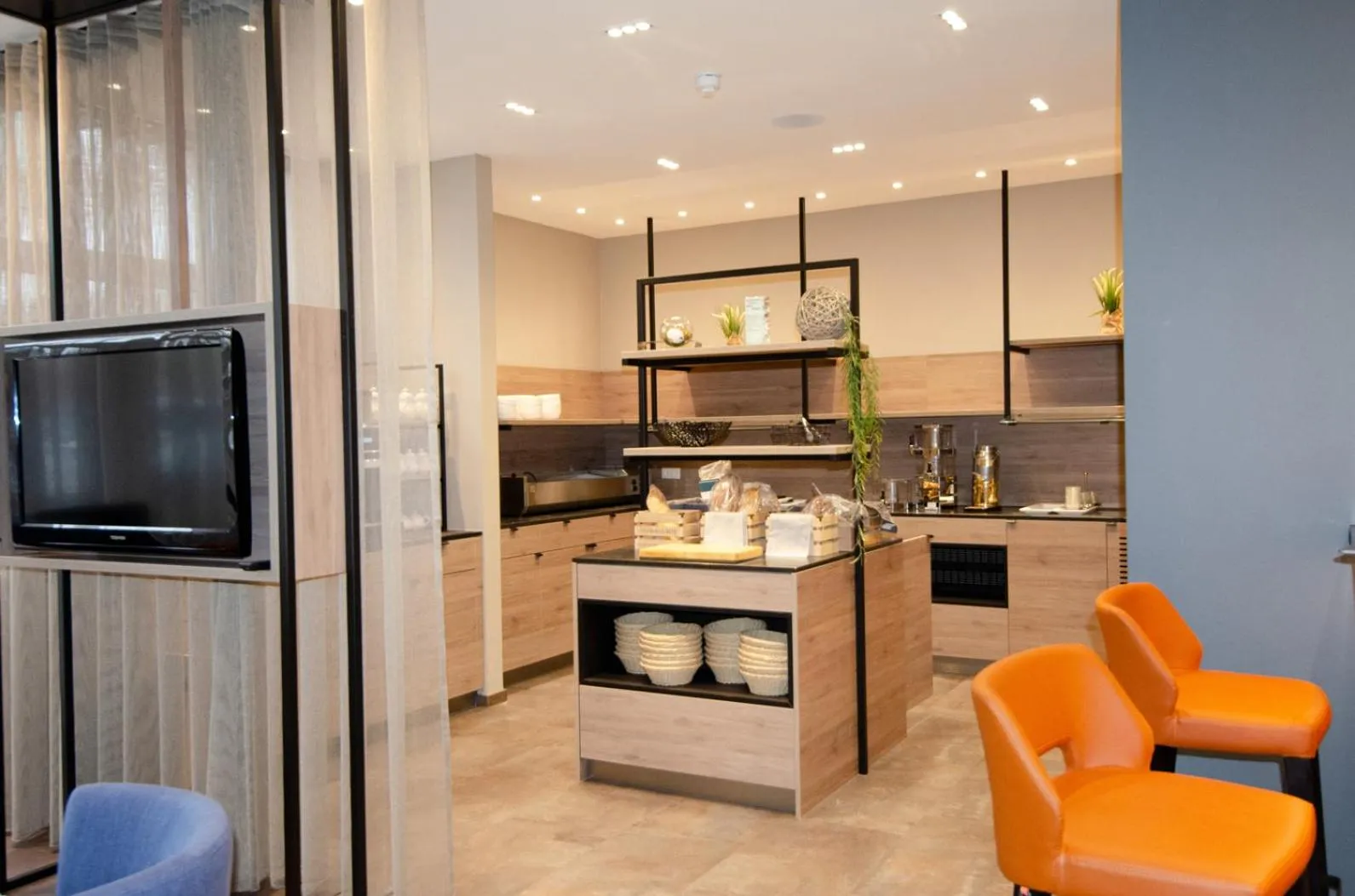 Breakfast in Hotel Morjan