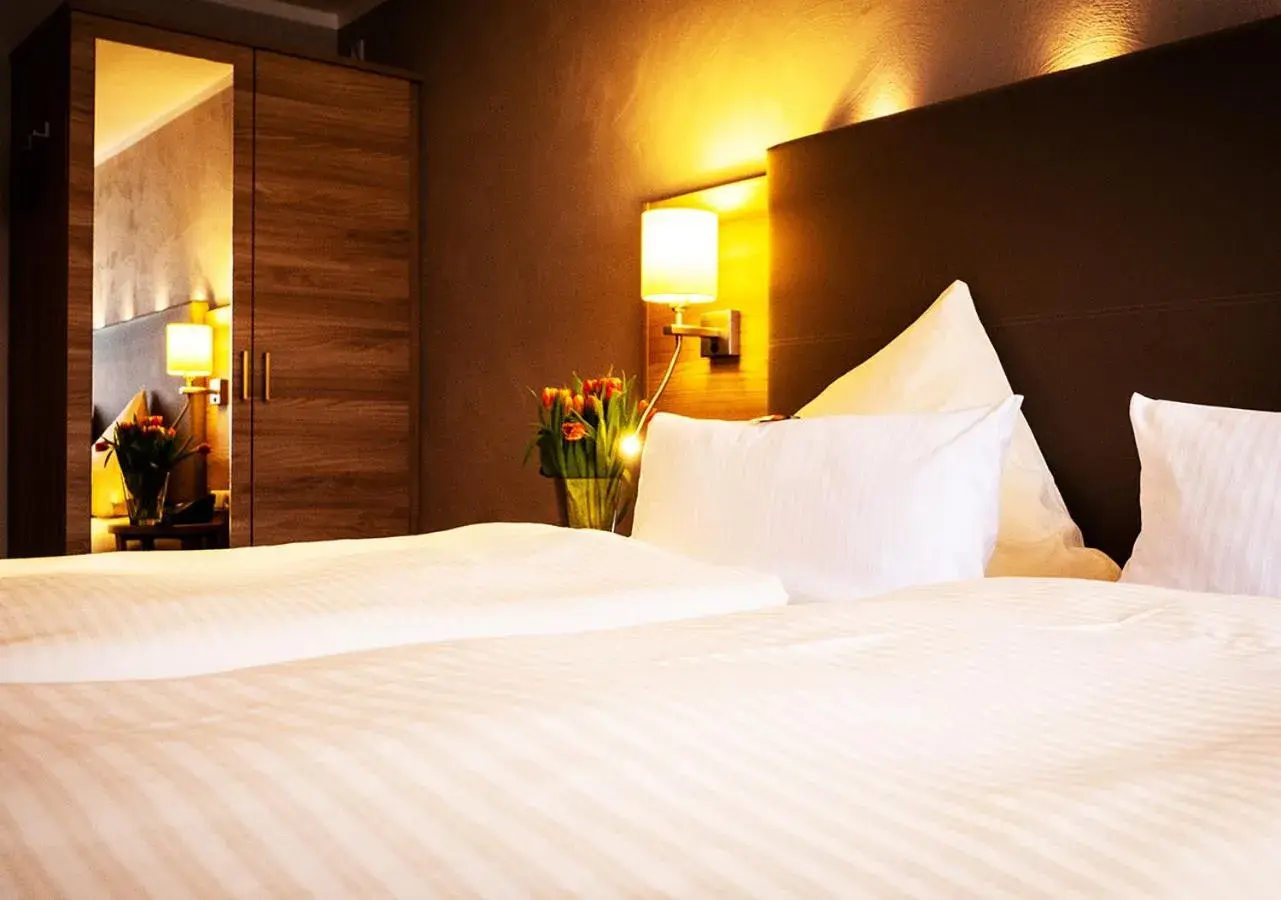 Double Room with Courtyard View and additional sleep sofa in Hotel Morjan Double Room with Courtyard View and additional sleep sofa in Hotel Morjan