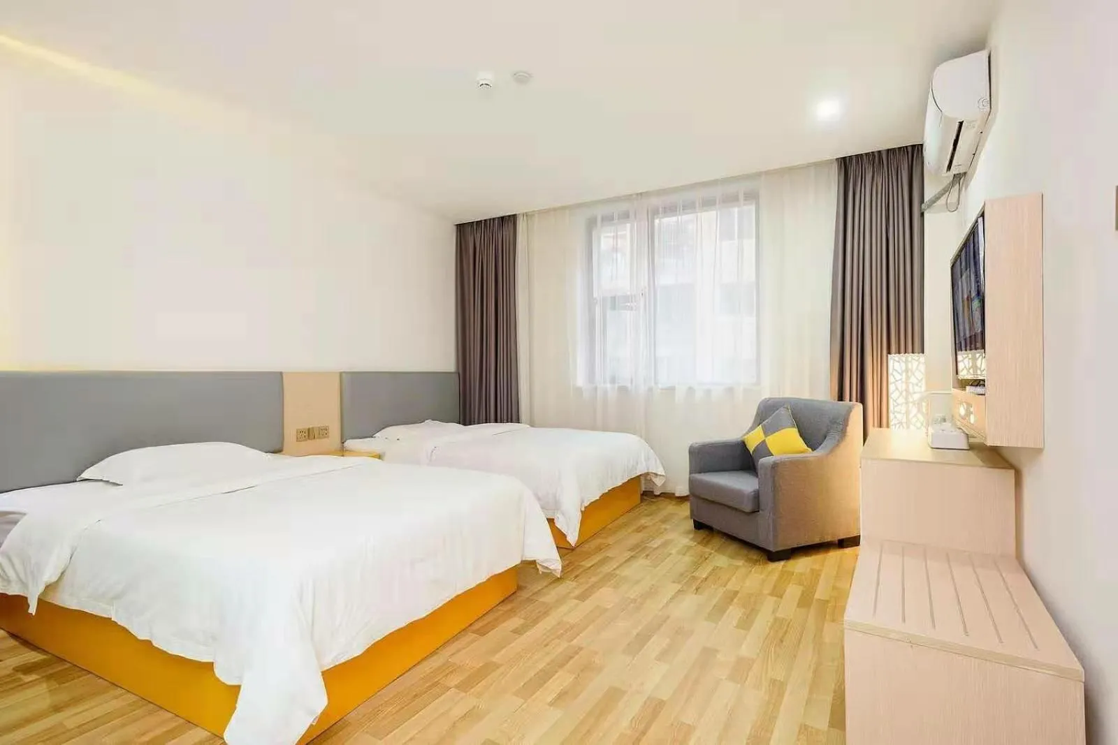 Bed in 7 Days Hotel Suining Daying China Dead Sea Senic Area Branch