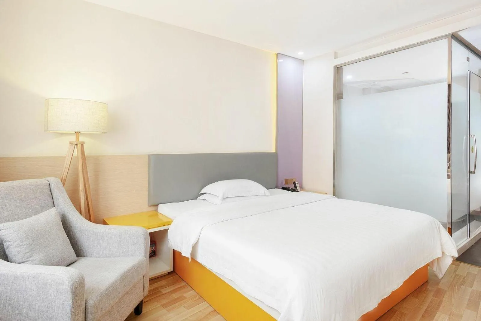 Bed in 7 Days Hotel Suining Daying China Dead Sea Senic Area Branch