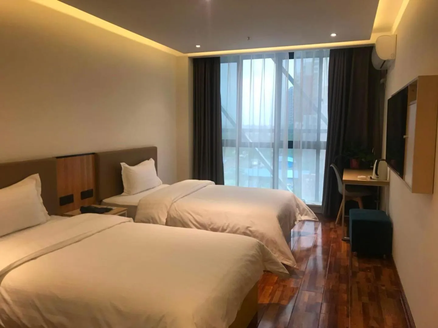 Bed in 7Days Inn Xianyang Xingping Jincheng Road Branch