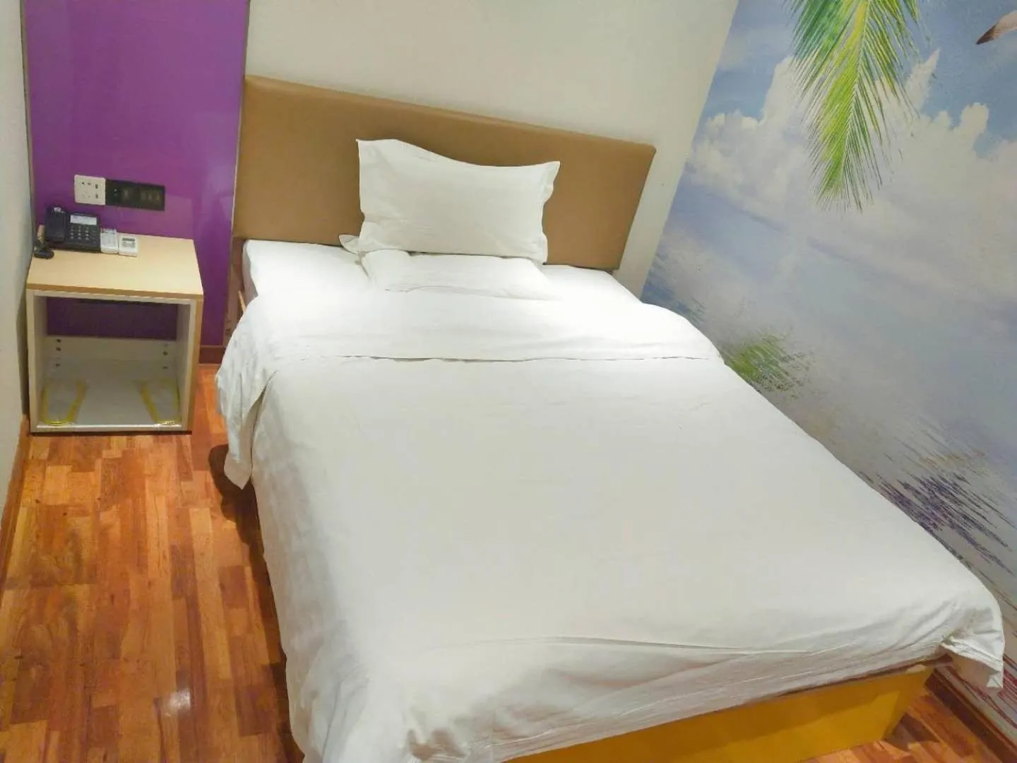 Bed in 7Days Inn Xianyang Xingping Jincheng Road Branch