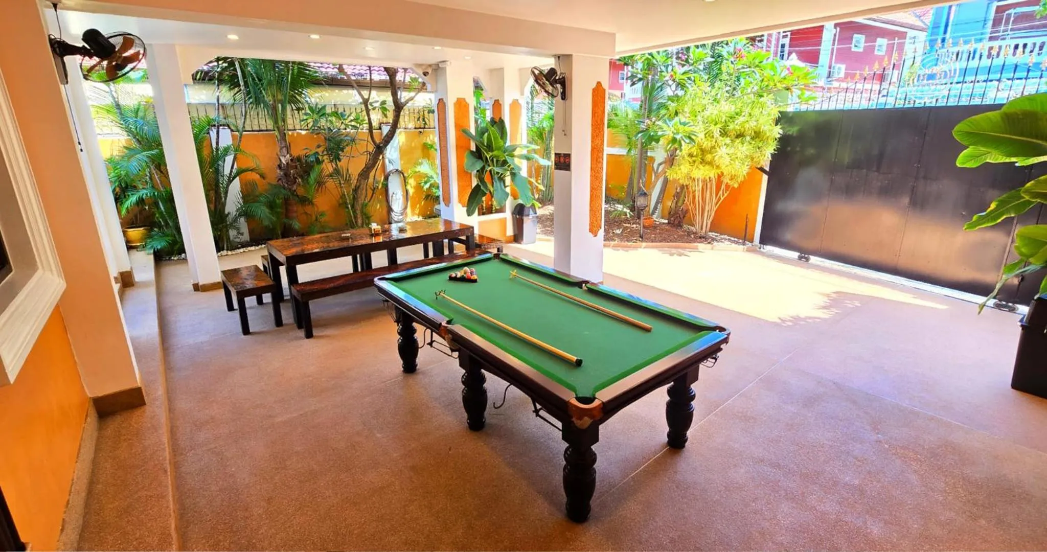 Billiard in HIDELAND Luxury Pool Villa Pattaya Walking Street 5 Bedrooms