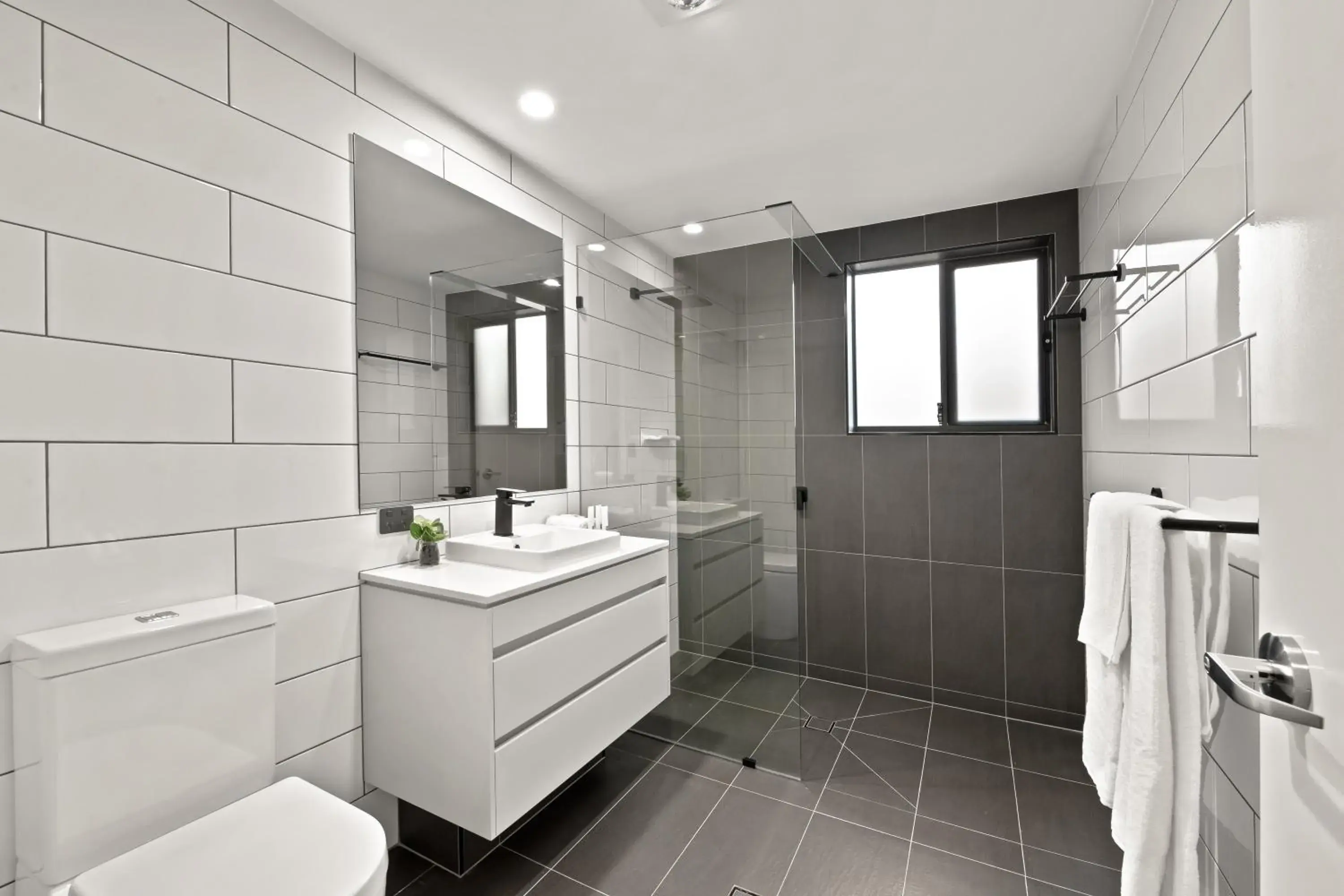 Deluxe Queen Room in AVENUE MOTEL APARTMENTS Deluxe Queen Room in AVENUE MOTEL APARTMENTS