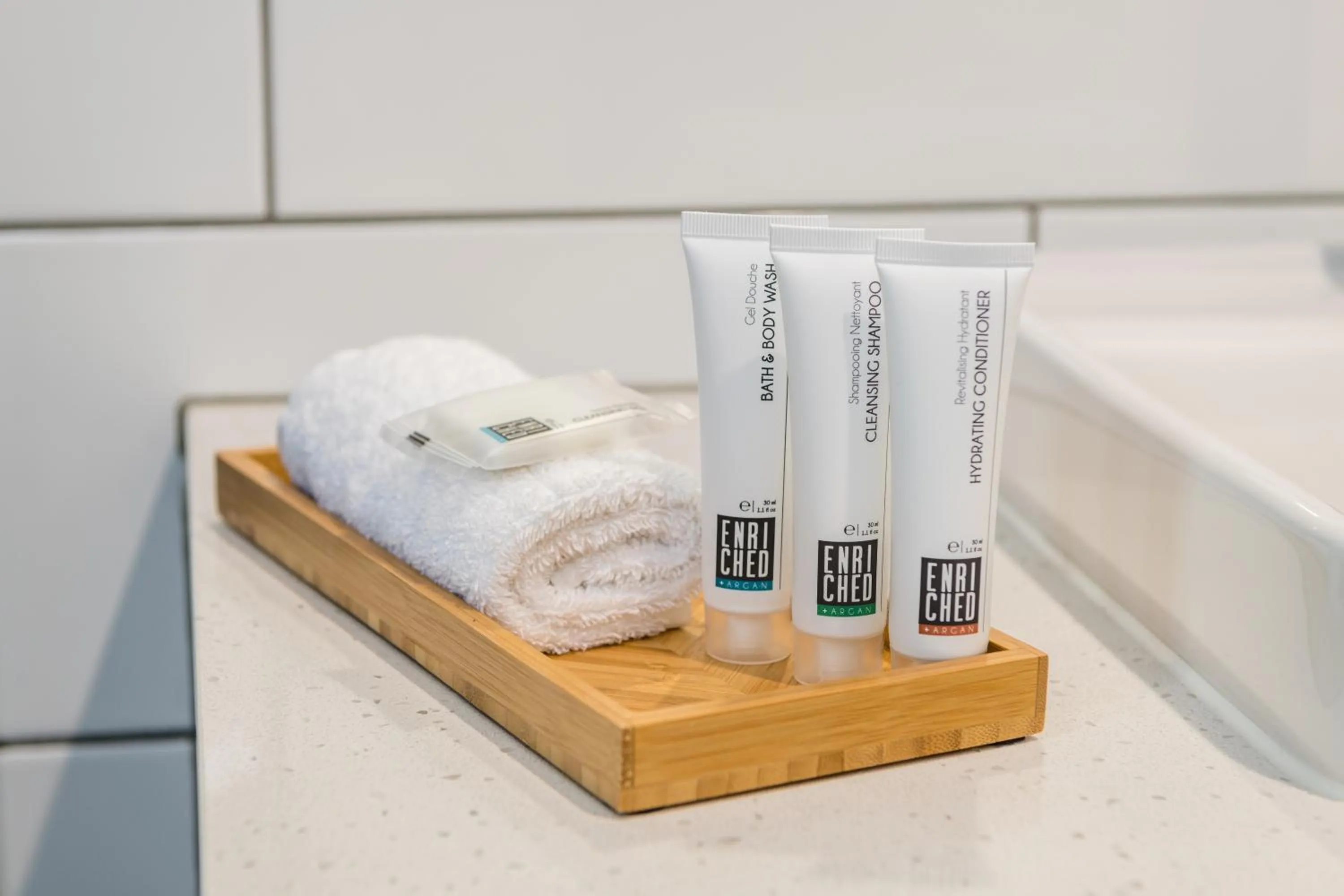 AVENUE MOTEL APARTMENTS