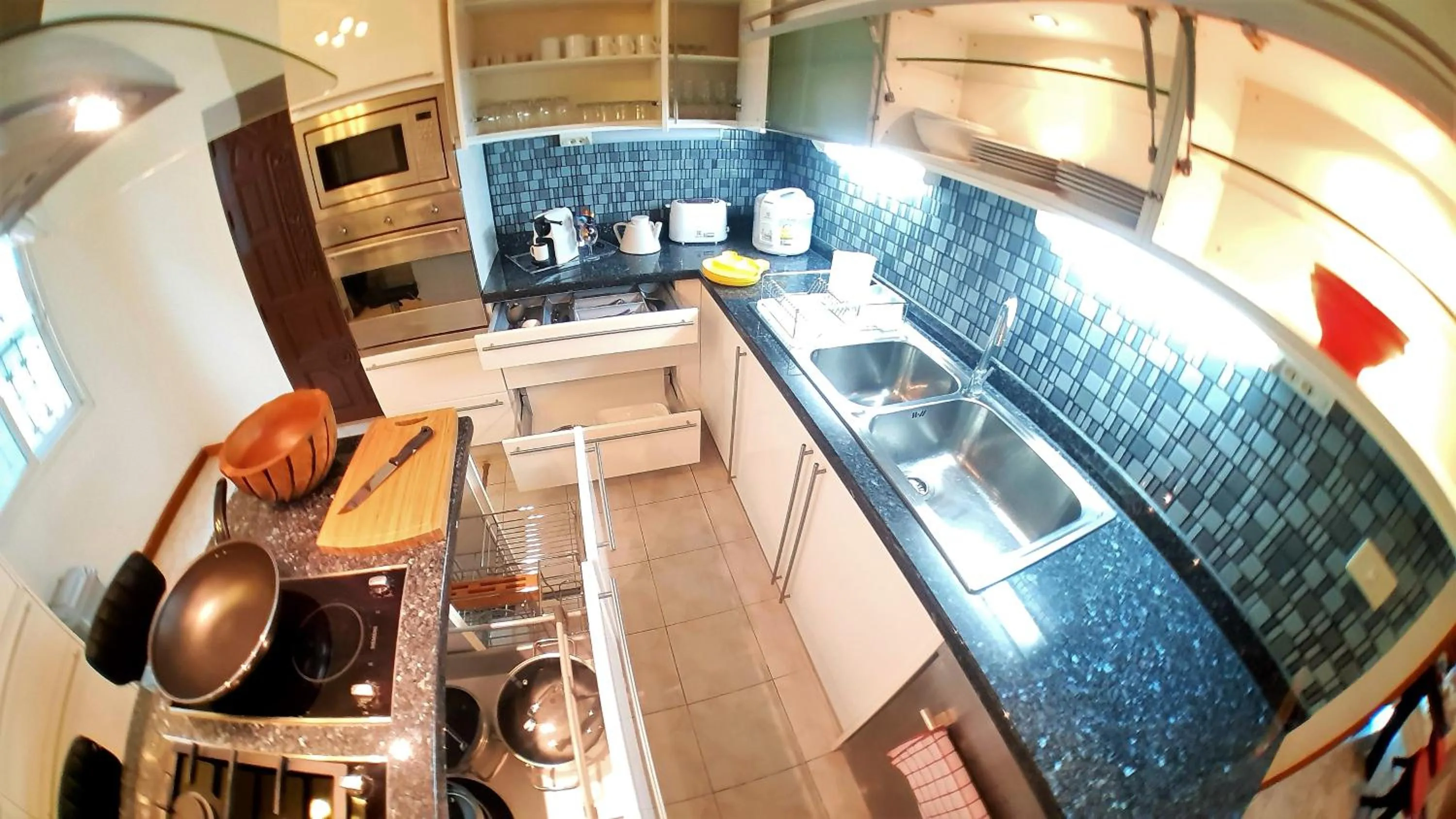 JOOPLAND Luxury Pool Villa Pattaya Walking Street 6 Bedrooms