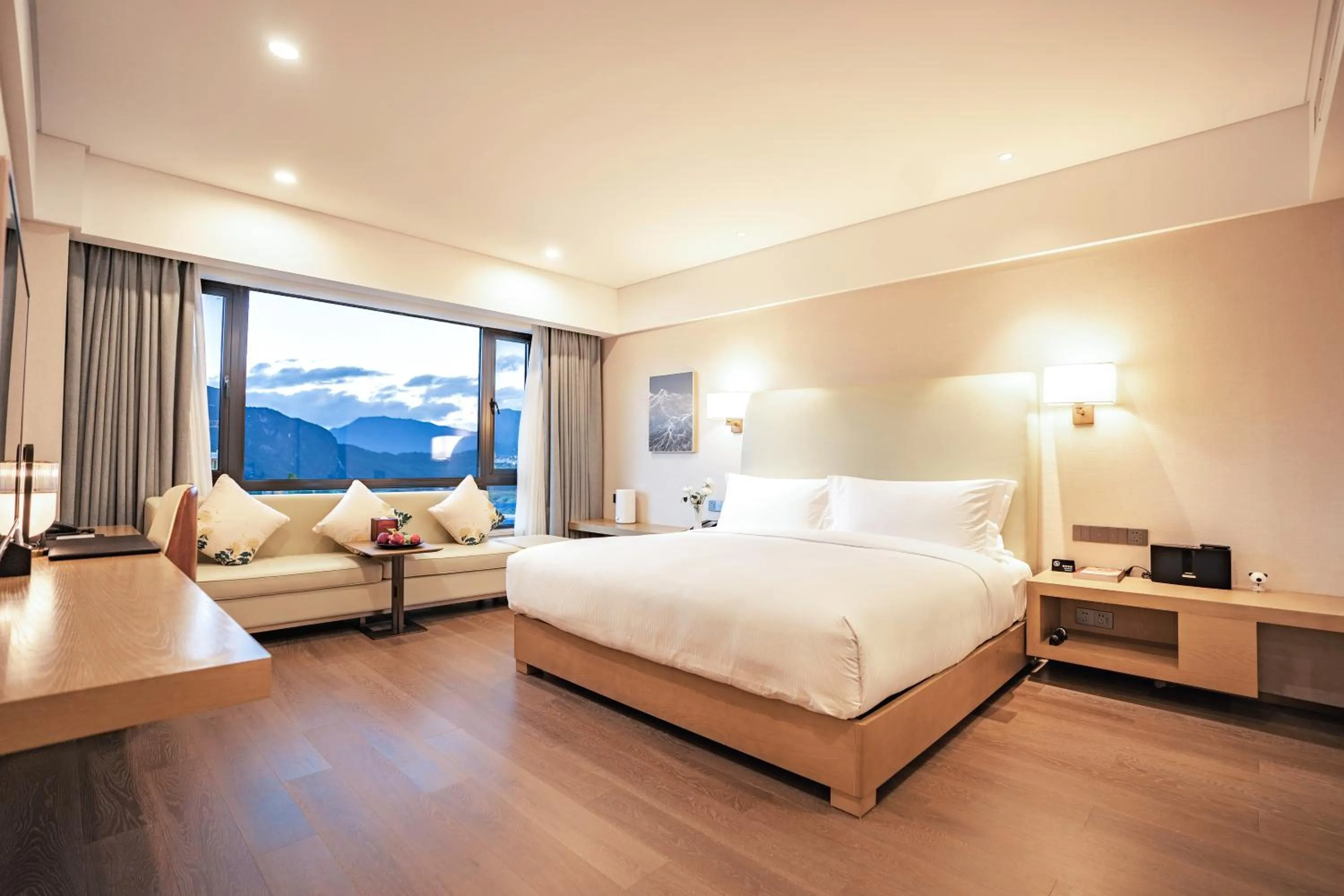 Bedroom, Bed in Hilton Lijiang