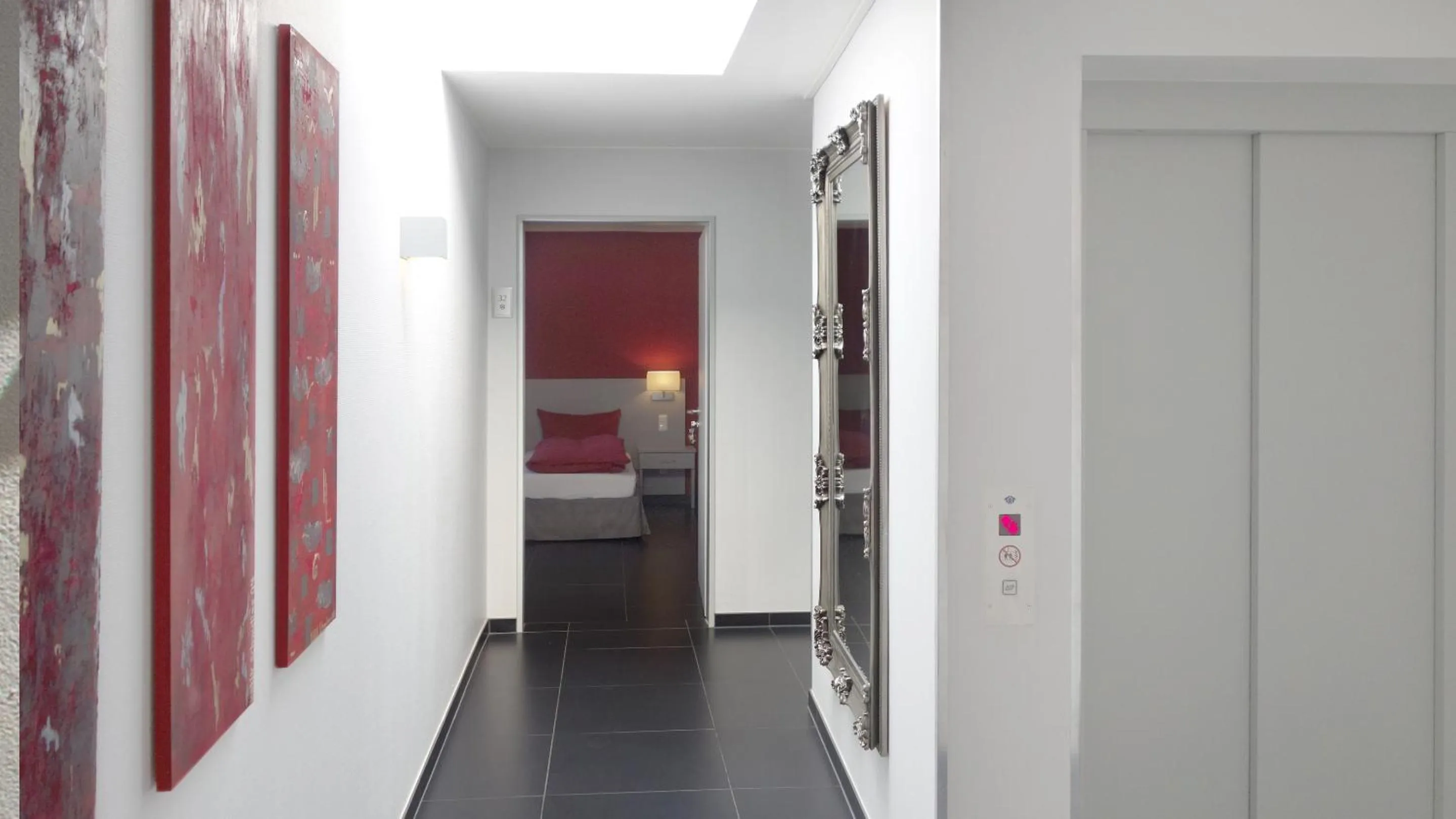 Other, Bed in Hotel Zur Post