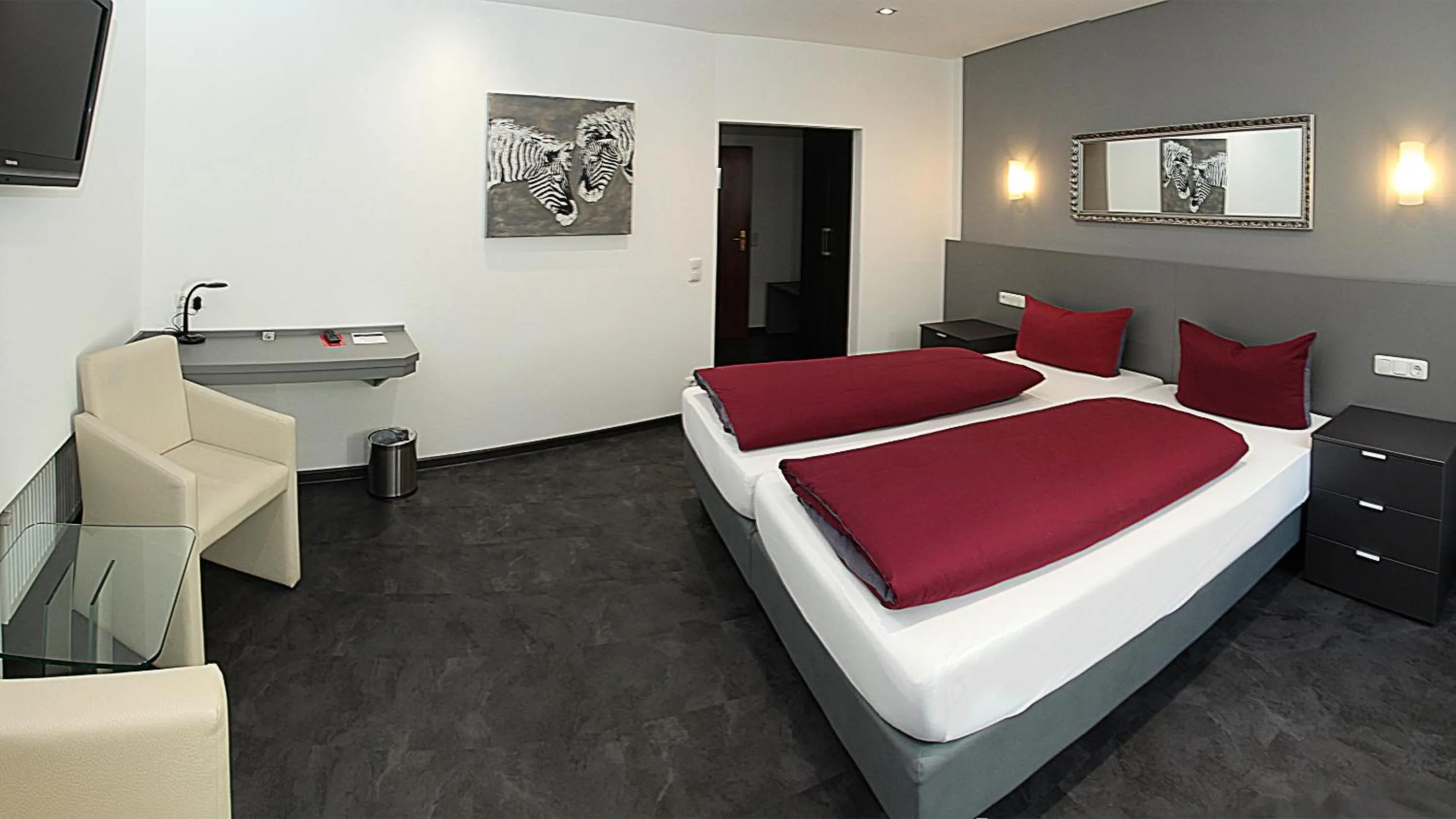Bedroom, Bed in Hotel Zur Post