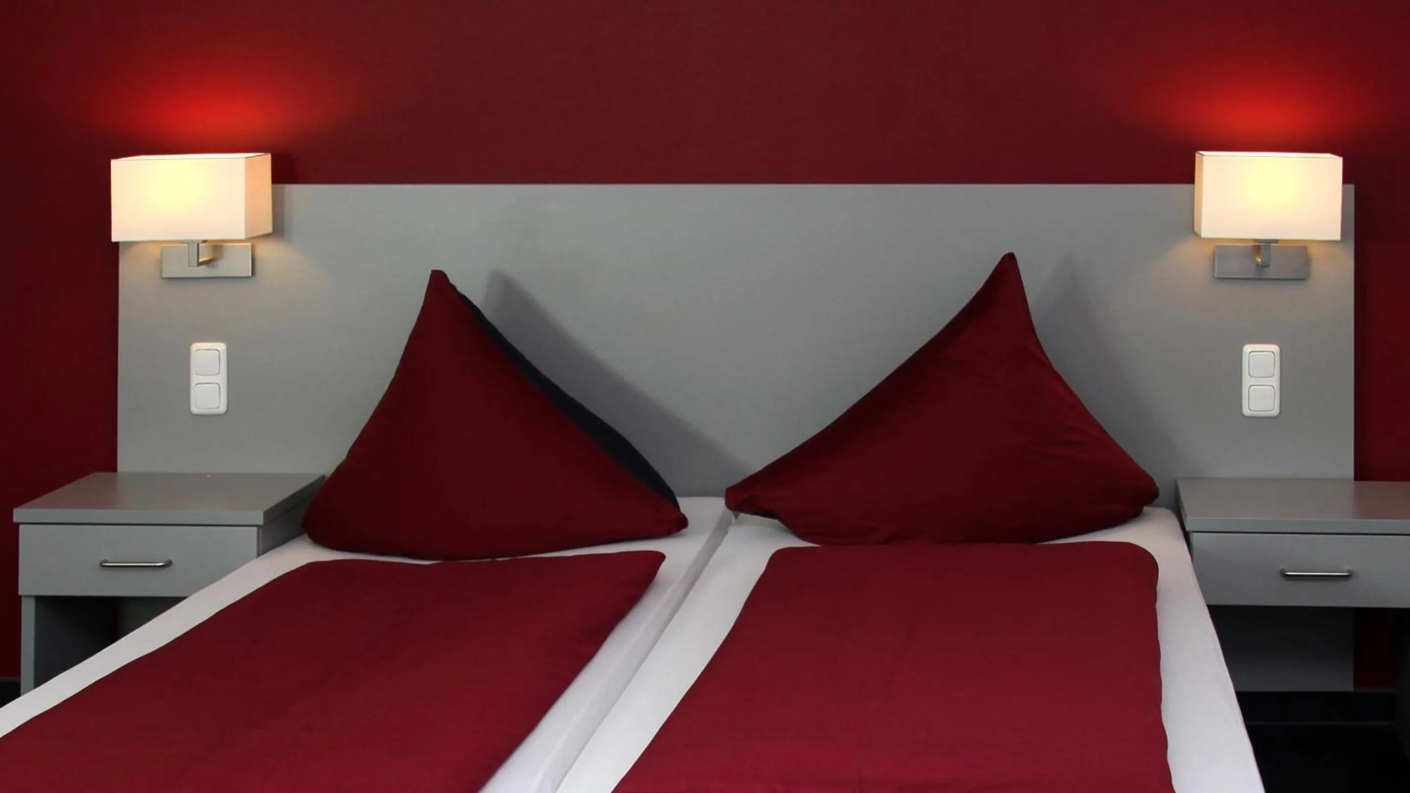 Bedroom, Bed in Hotel Zur Post