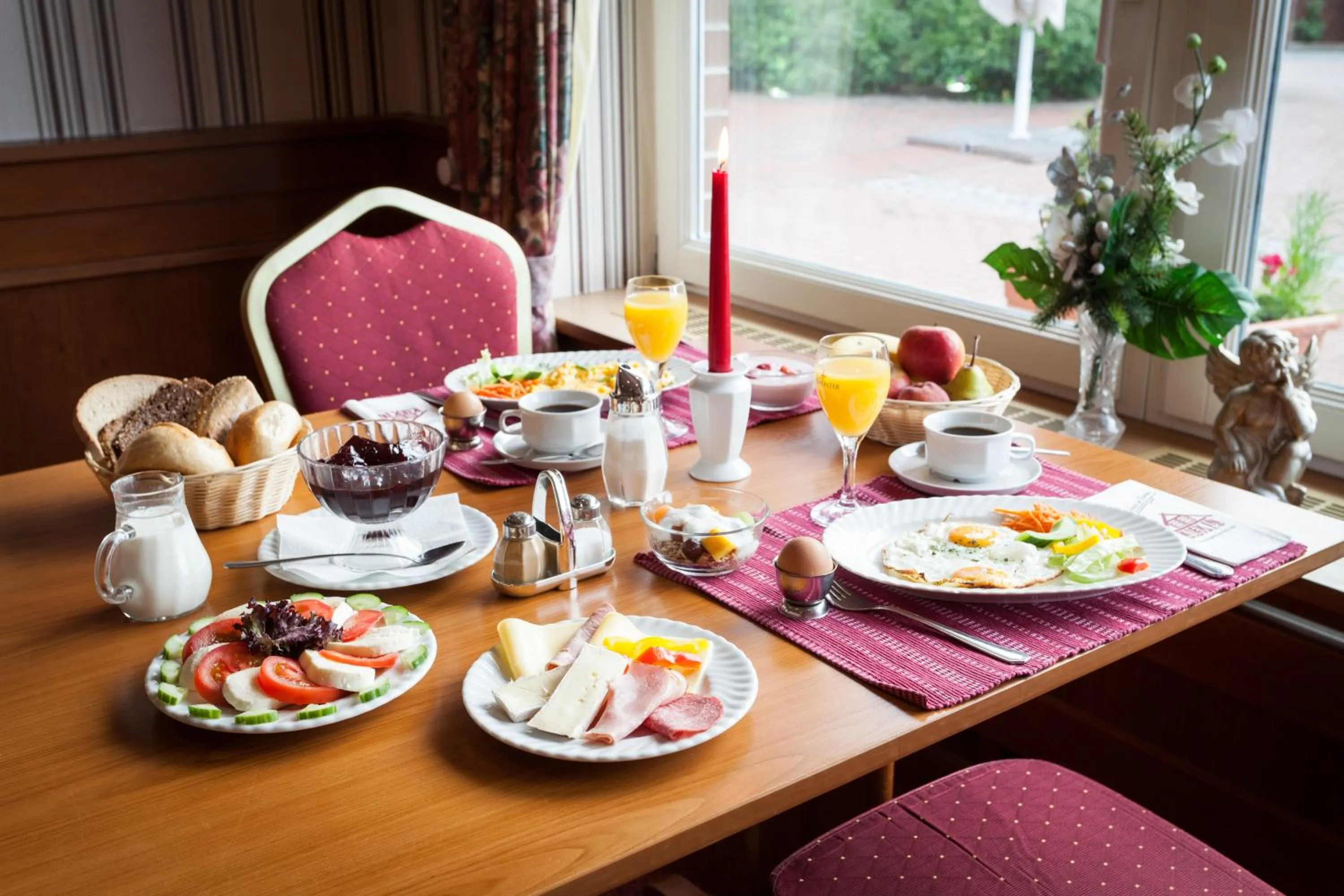 Buffet breakfast in Landhotel Zur Linde