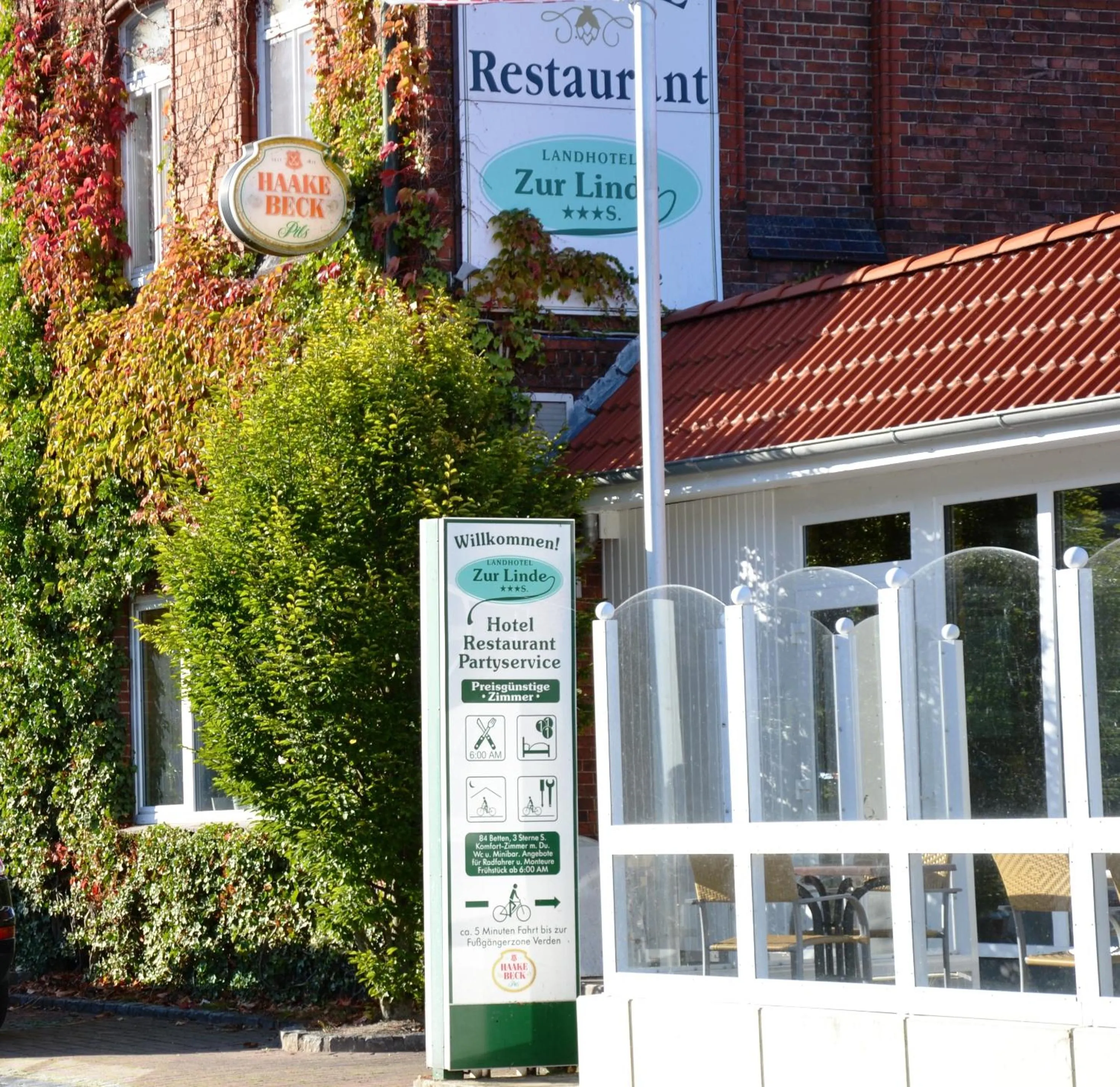 Property logo or sign in Landhotel Zur Linde