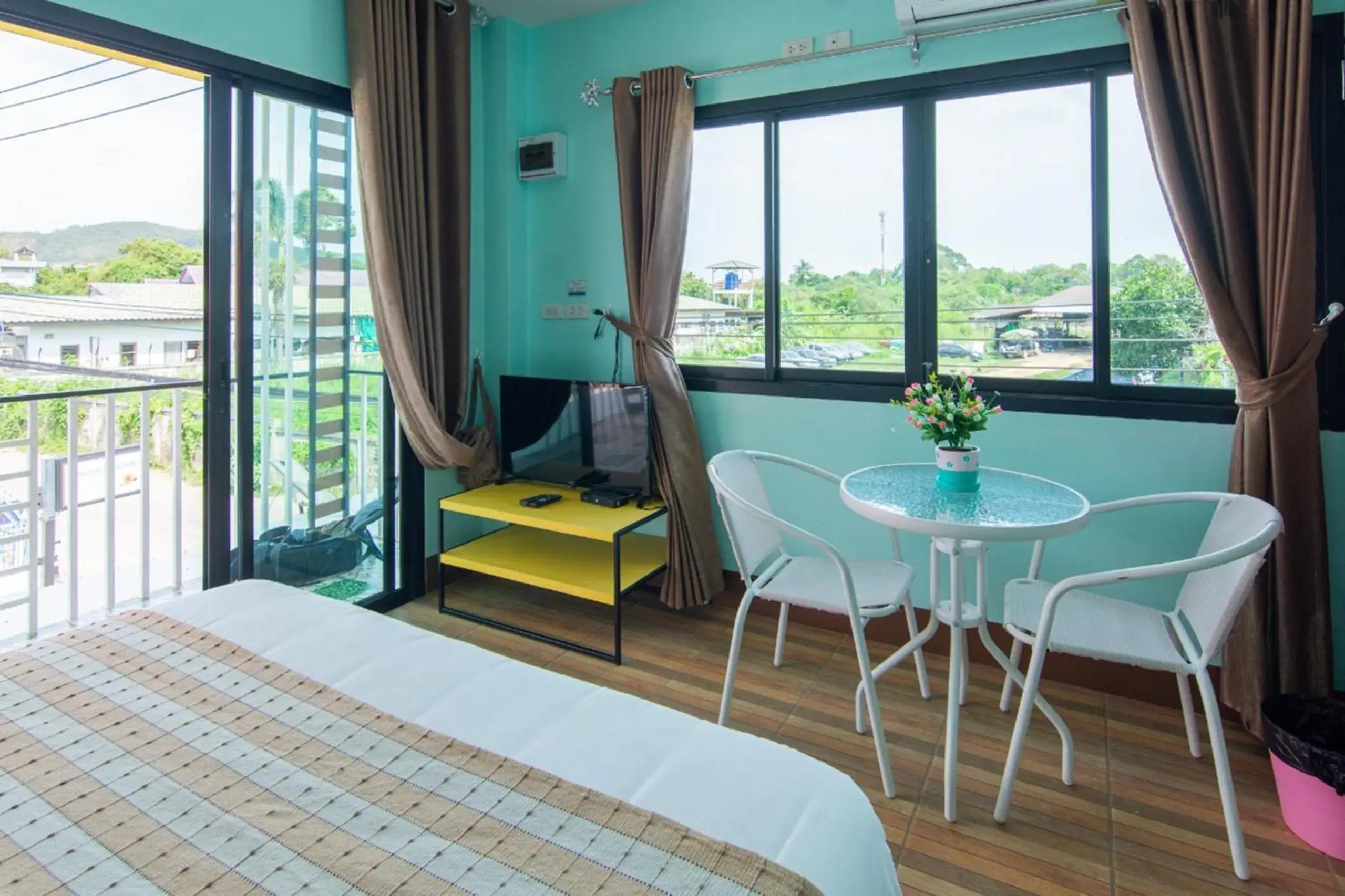 Standard Room in Brown Home Sattahip @ 19 Standard Room in Brown Home Sattahip @ 19