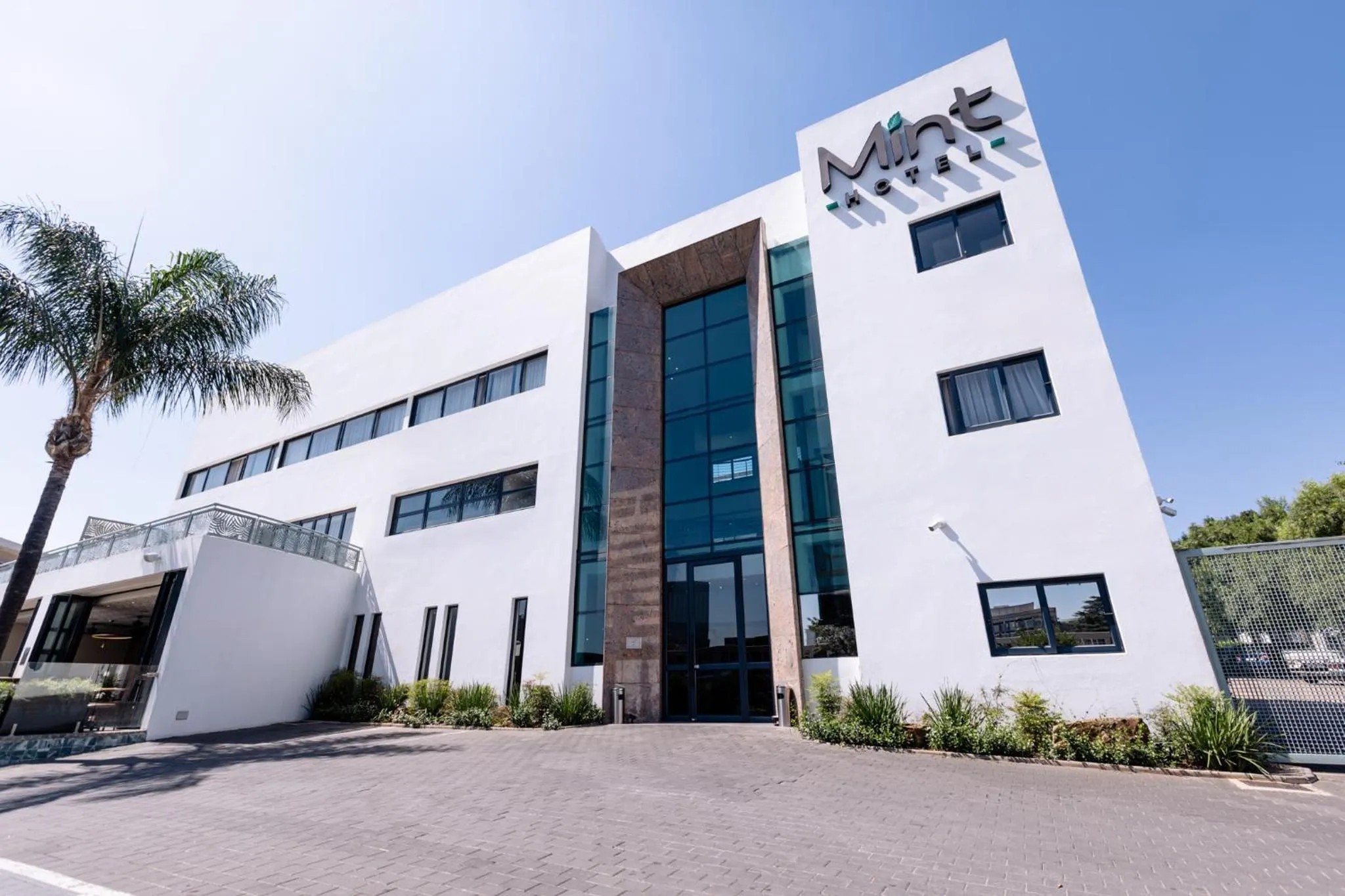 Property building in MINT Hotel 84 on Katherine