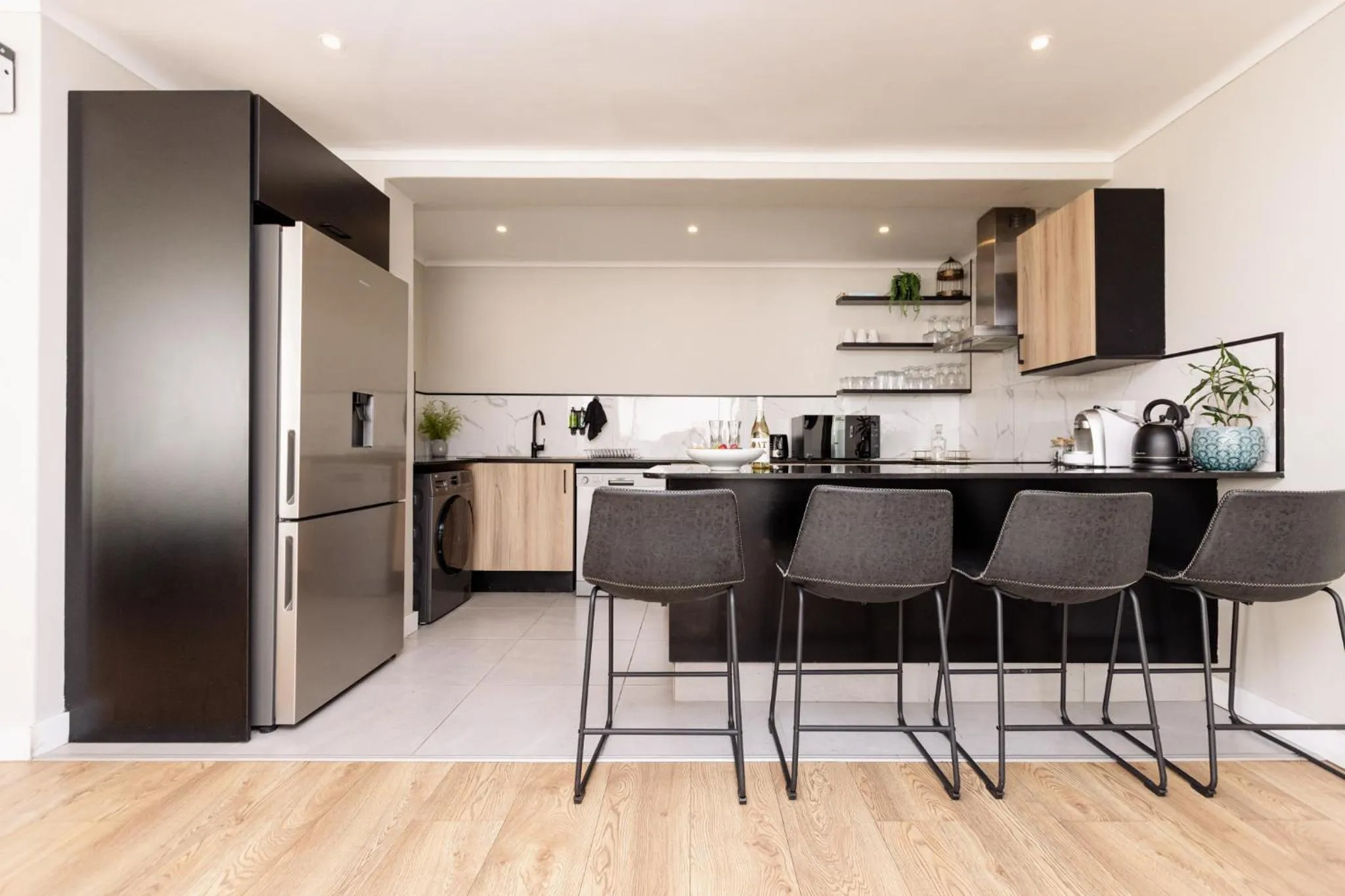 Kitchen or kitchenette in MINT Hotel 84 on Katherine