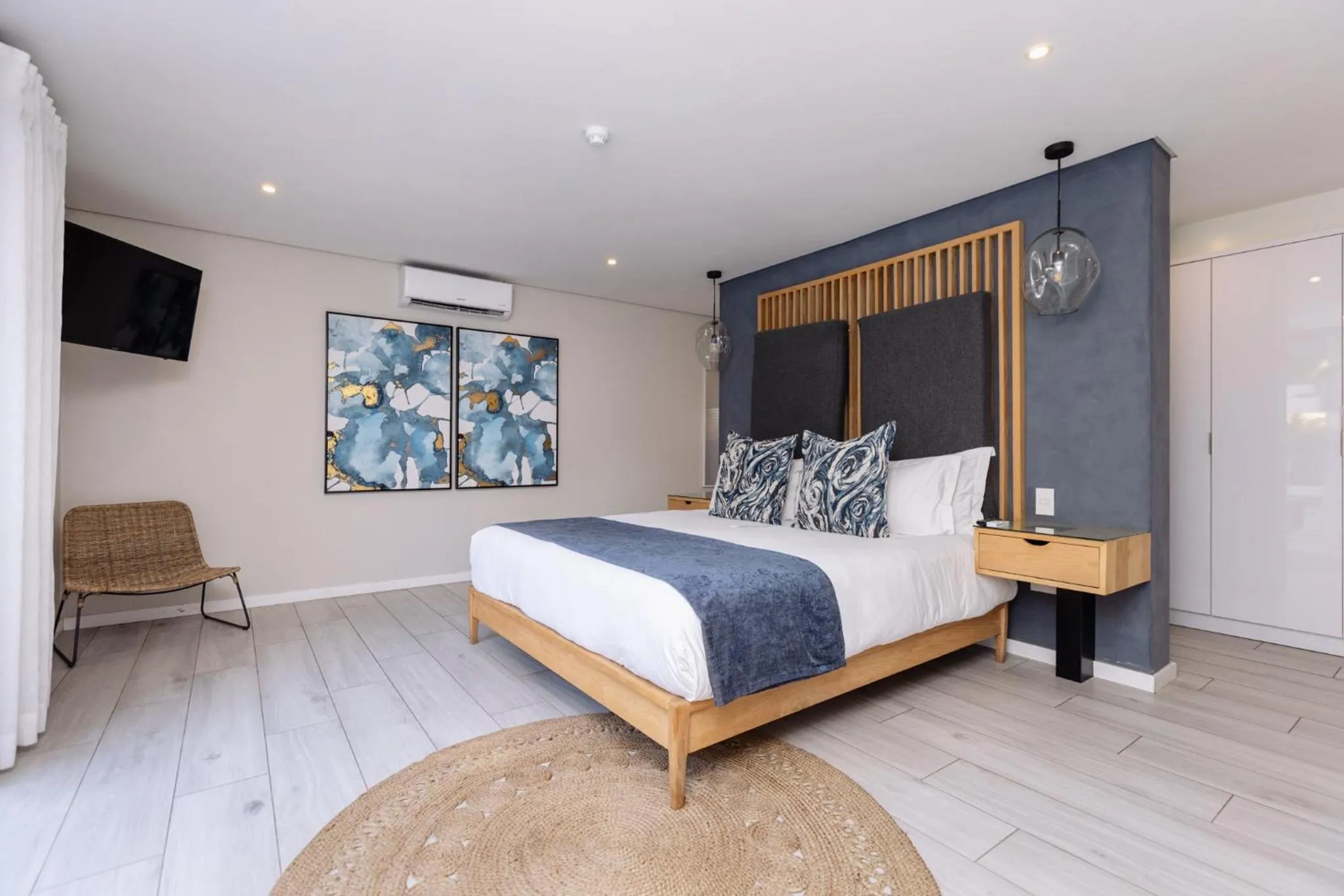 Bed in MINT Hotel 84 on Katherine