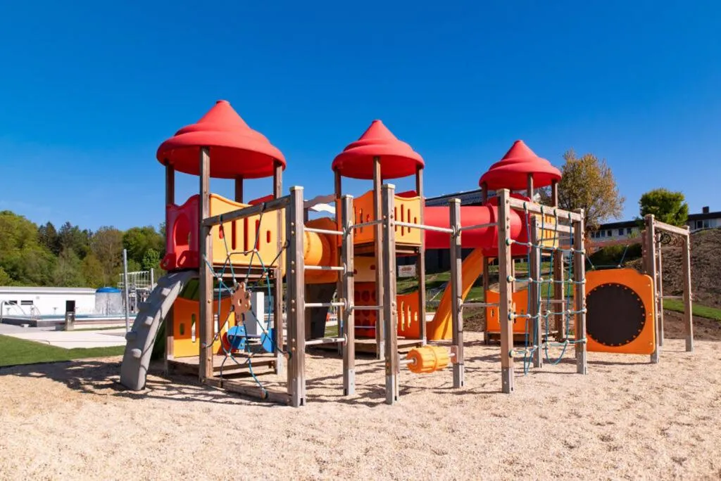 Swimming pool in Michel Hotel Waldkirchen am Badepark