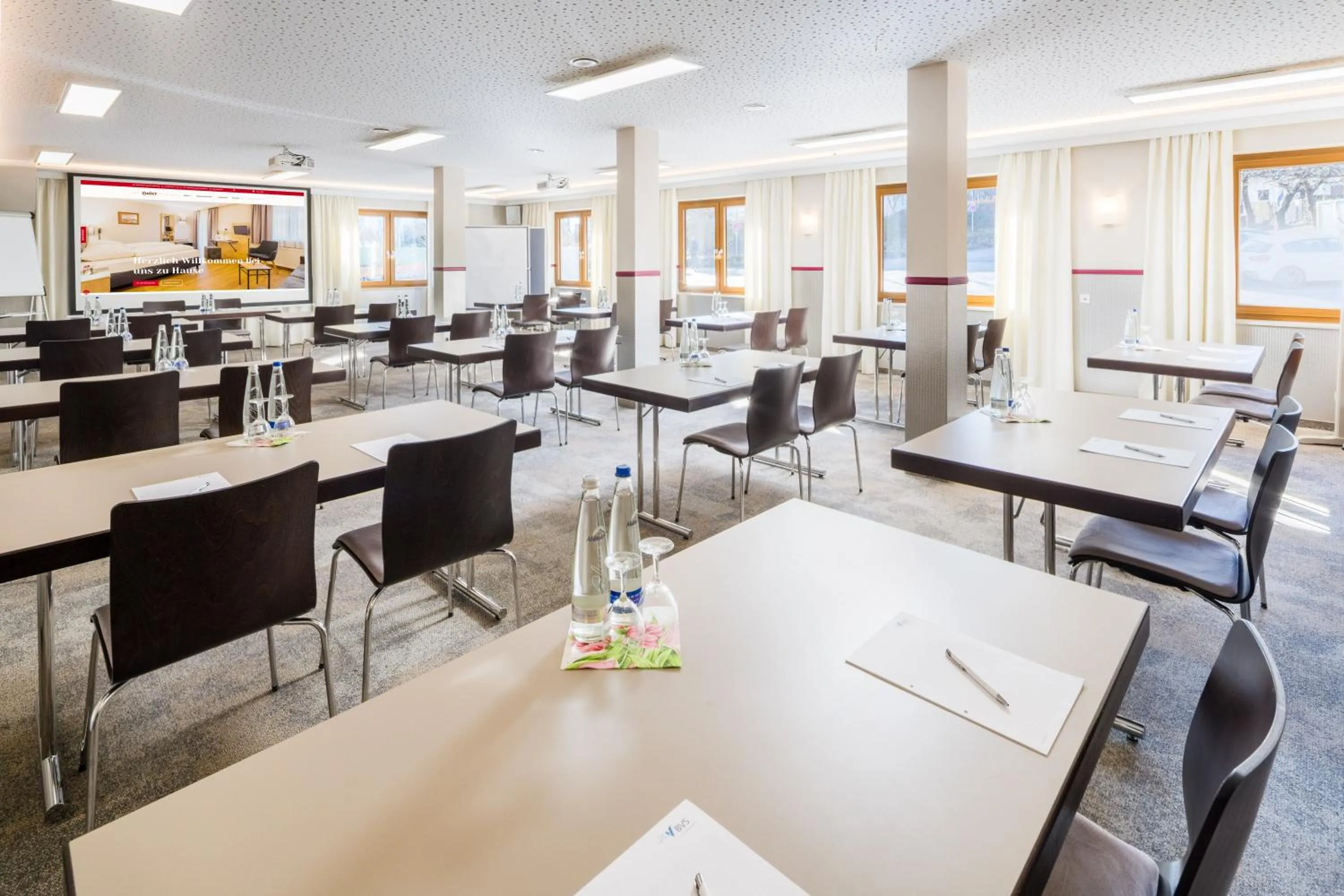 Meeting/conference room in Hotel-Gasthof Huber