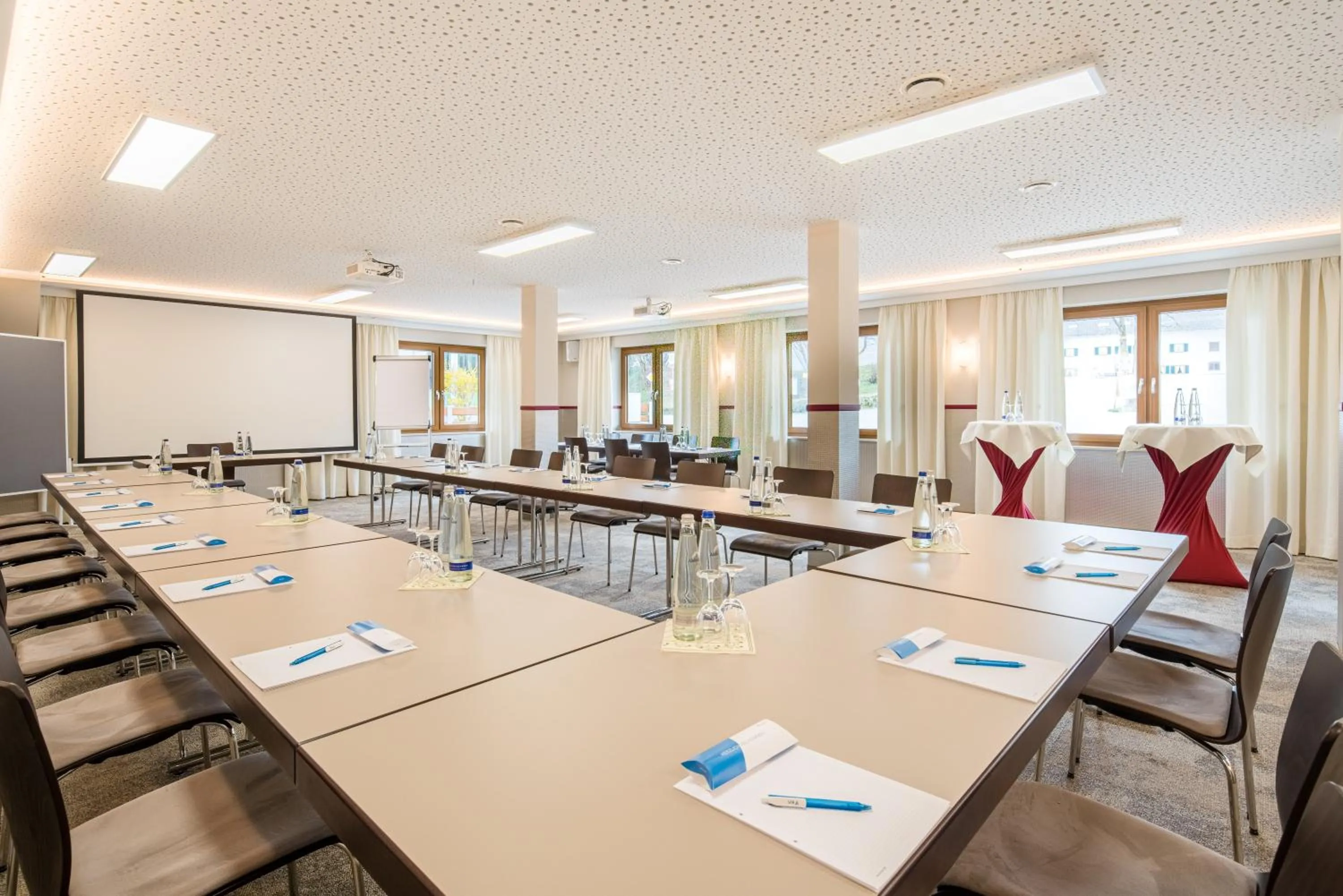 Meeting/conference room in Hotel-Gasthof Huber