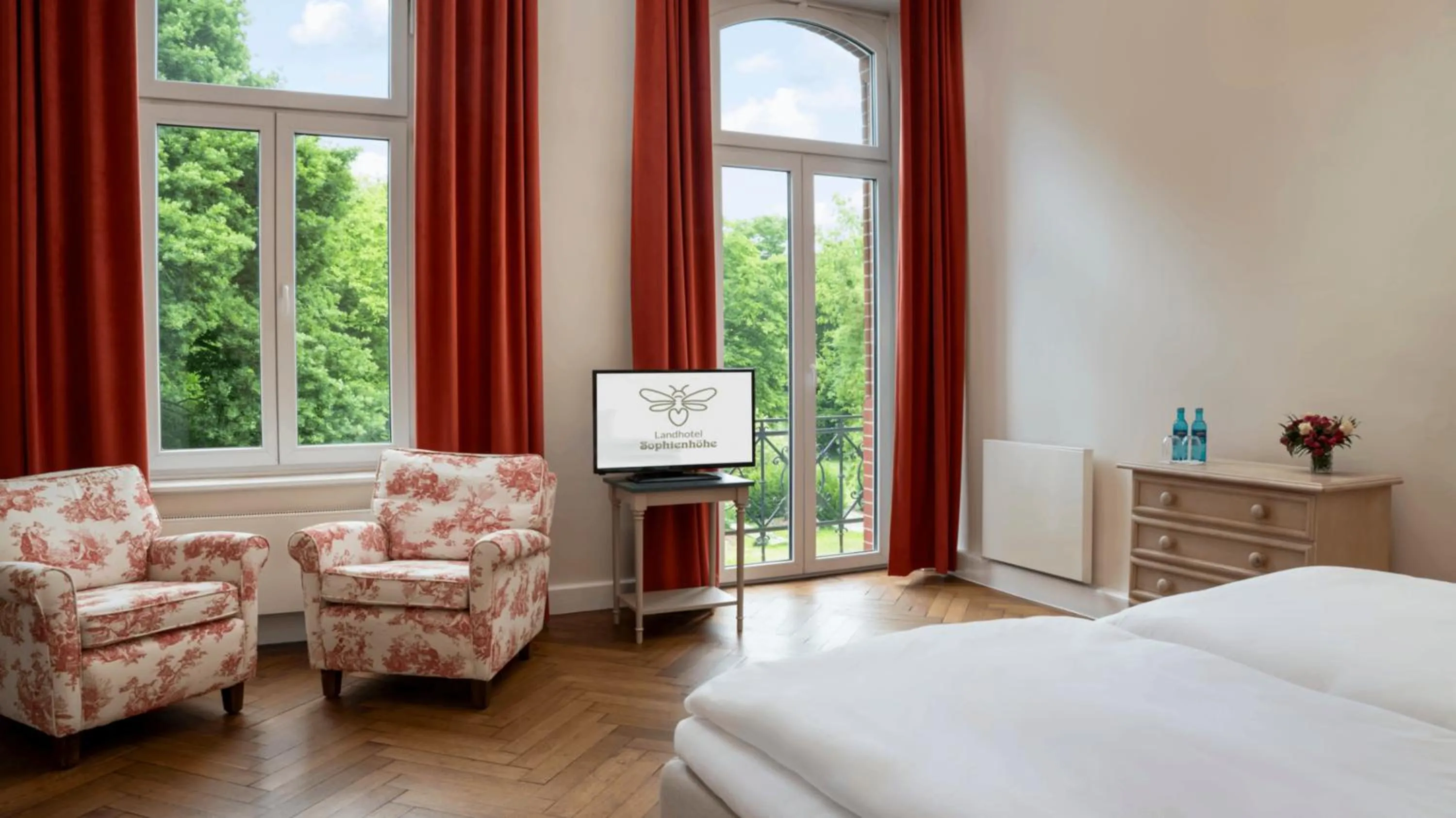 Photo of the whole room, Bed in Landhotel Sophienhöhe