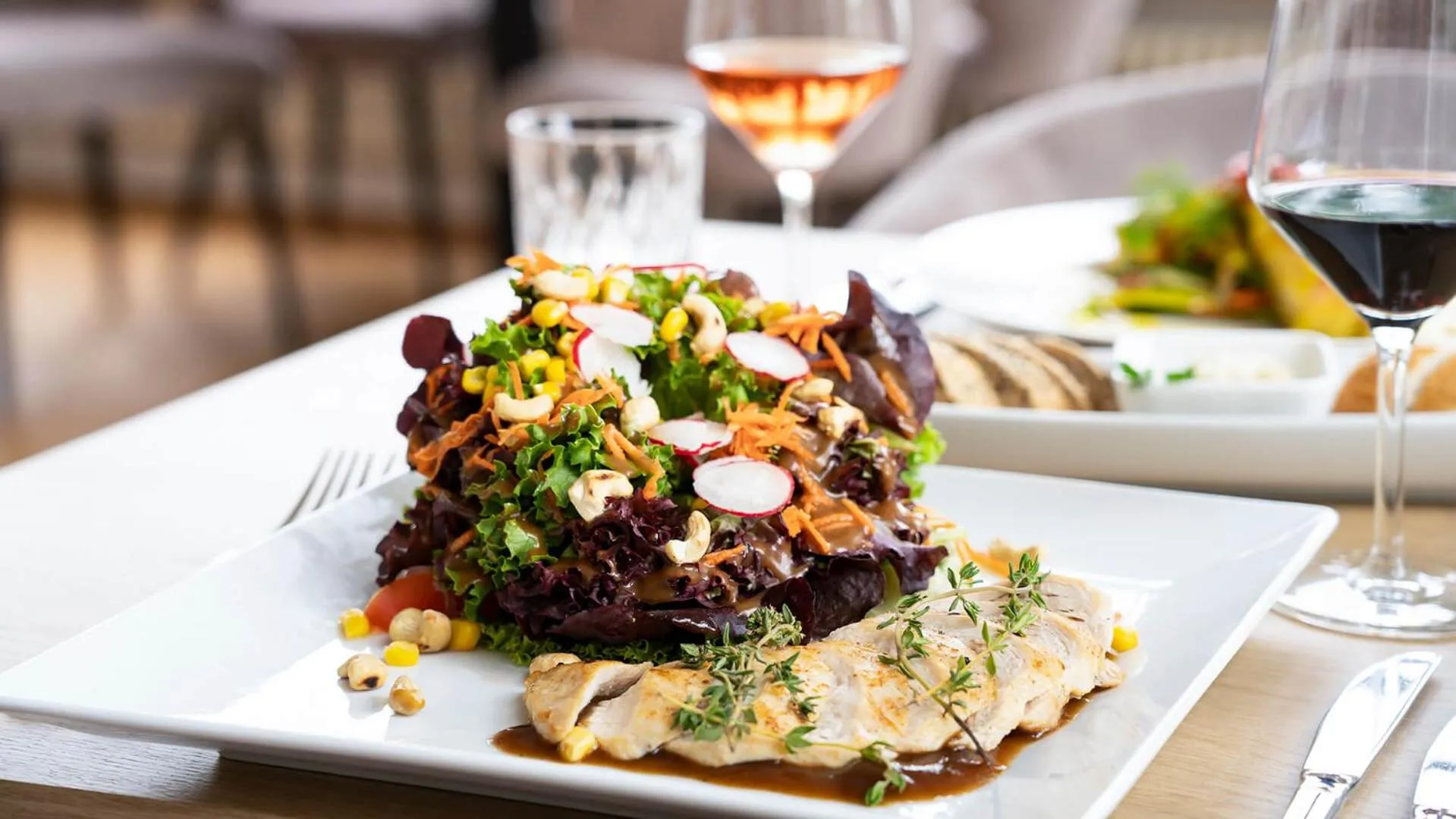 Food and drinks in Landhotel Sophienhöhe