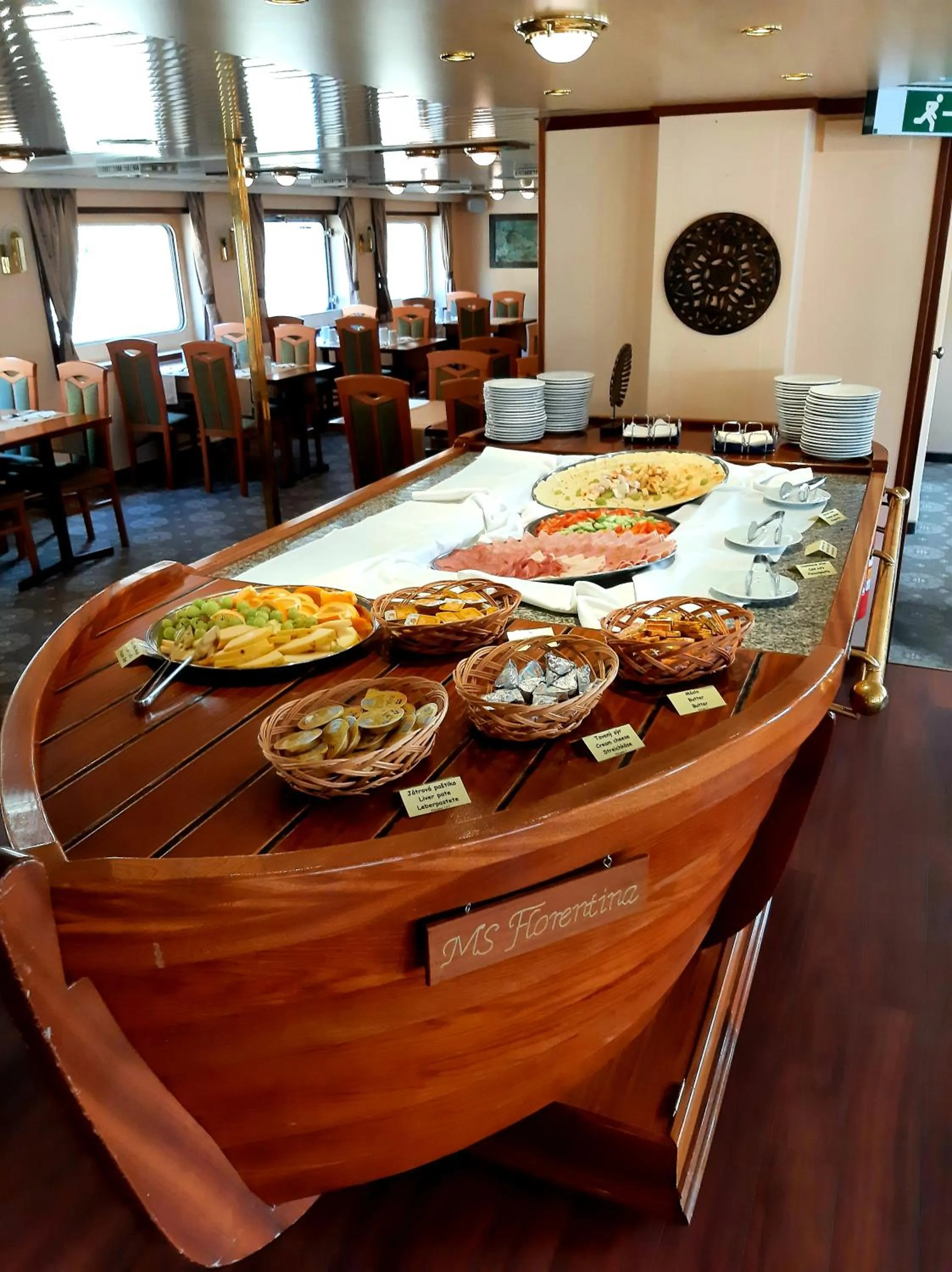 Buffet breakfast in Florentina boat