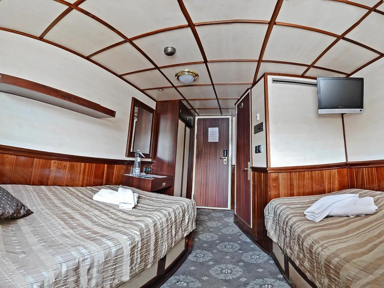 Bed in Florentina boat