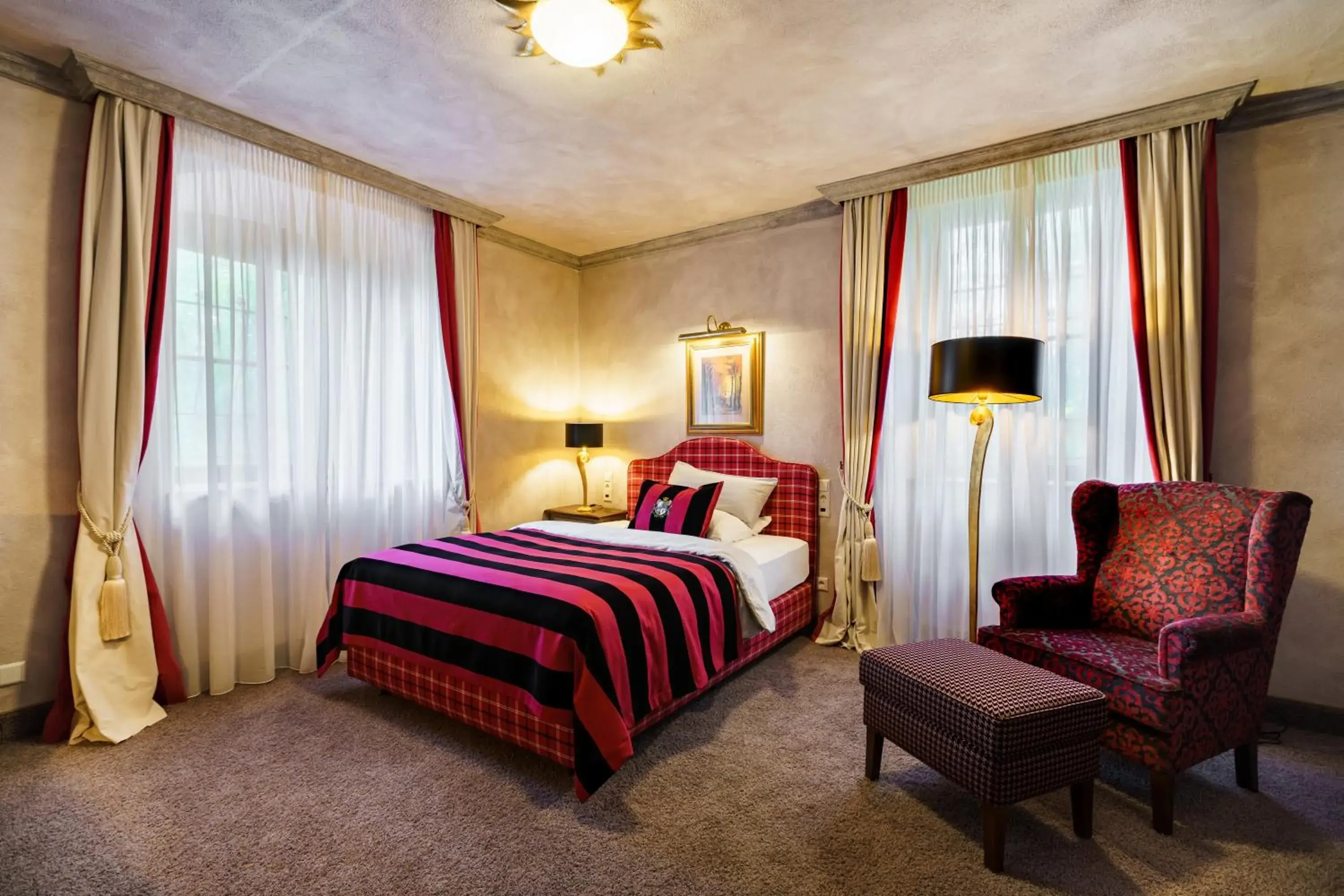 Business Room in Schlosshotel Weyberhöfe Business Room in Schlosshotel Weyberhöfe