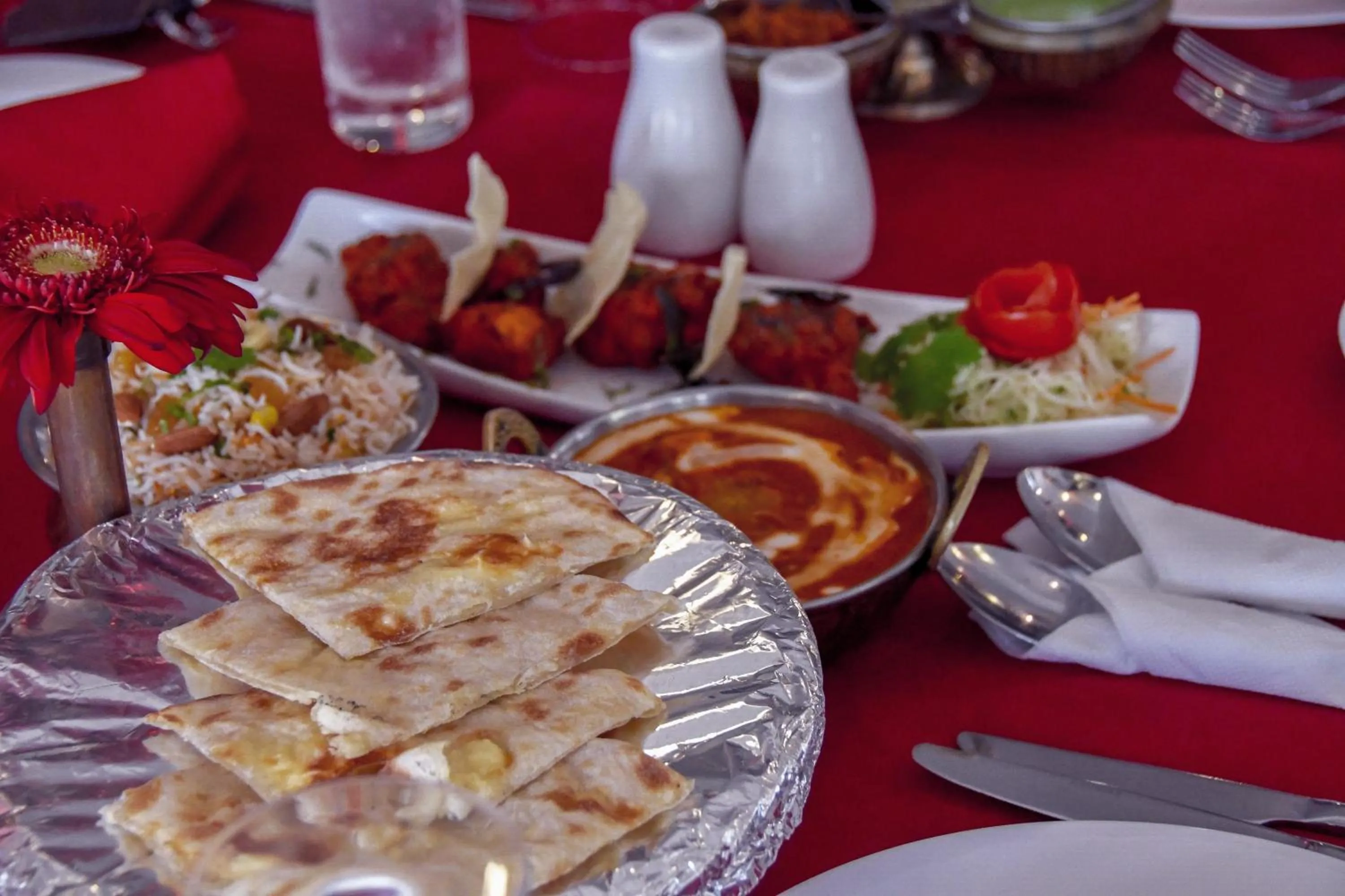 Restaurant/places to eat in Oceanic Villa