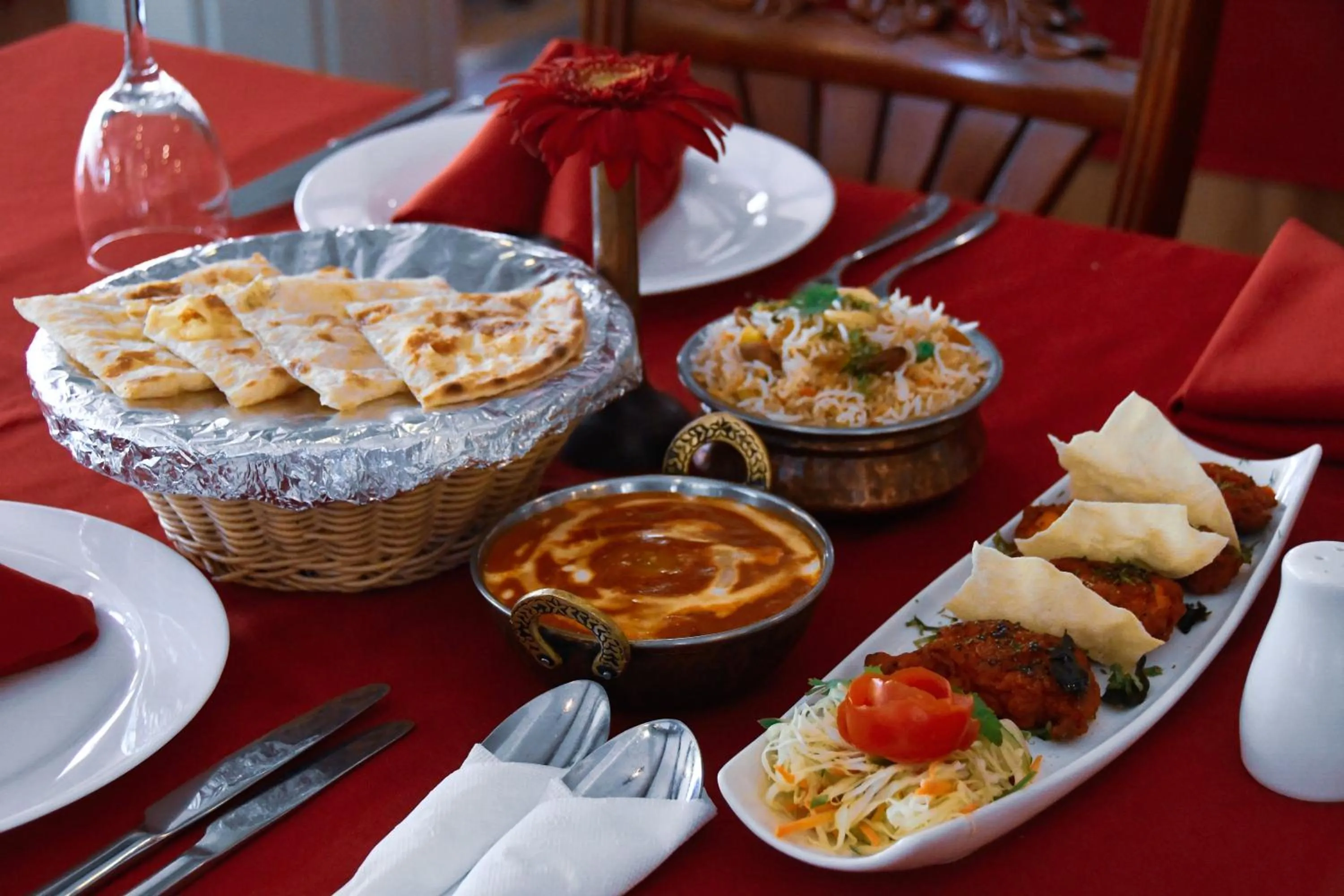 Restaurant/places to eat in Oceanic Villa