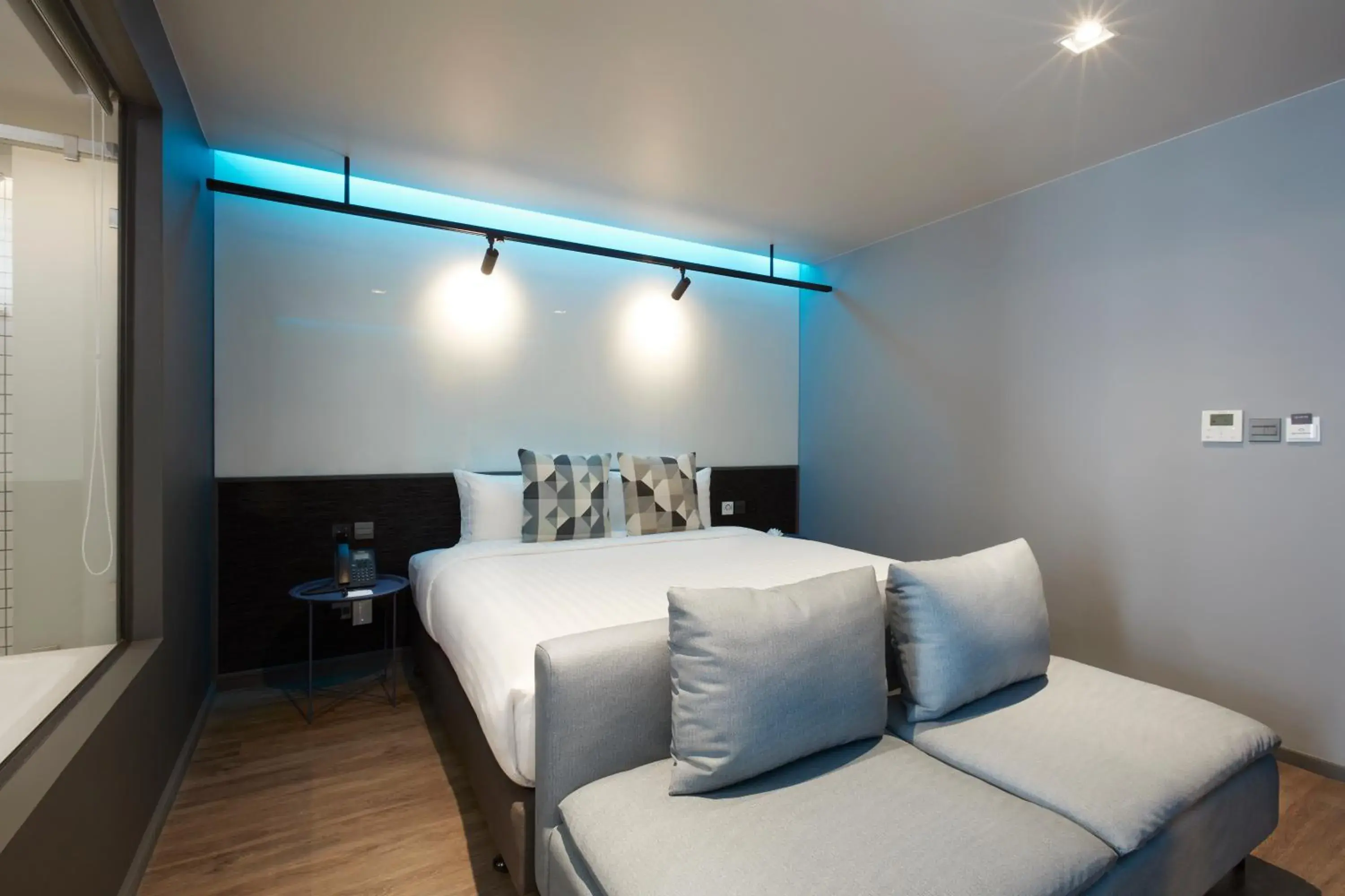 Deluxe Double Room with Bath in The Quarter Silom by UHG Deluxe Double Room with Bath in The Quarter Silom by UHG