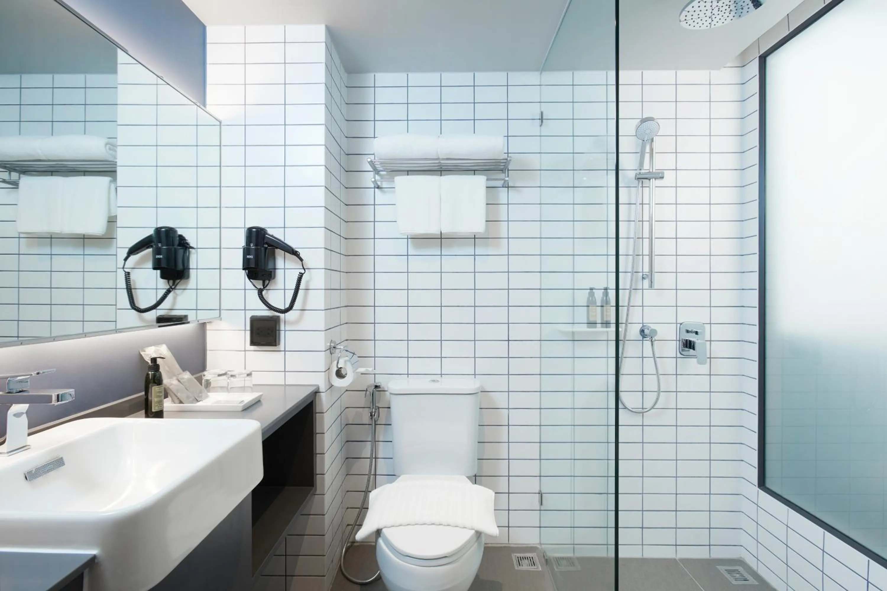 Bathroom in The Quarter Silom by UHG