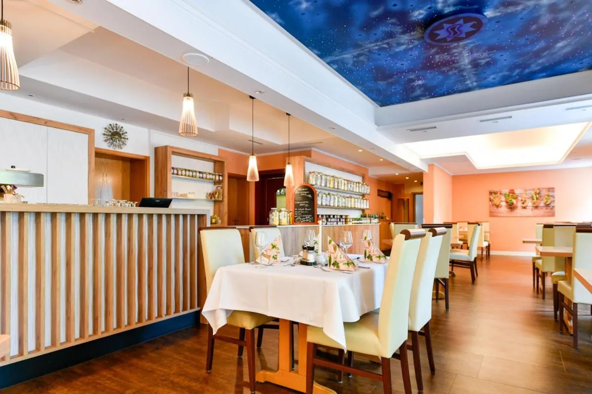 Restaurant/places to eat in Hotel Zum Stern Spreewald