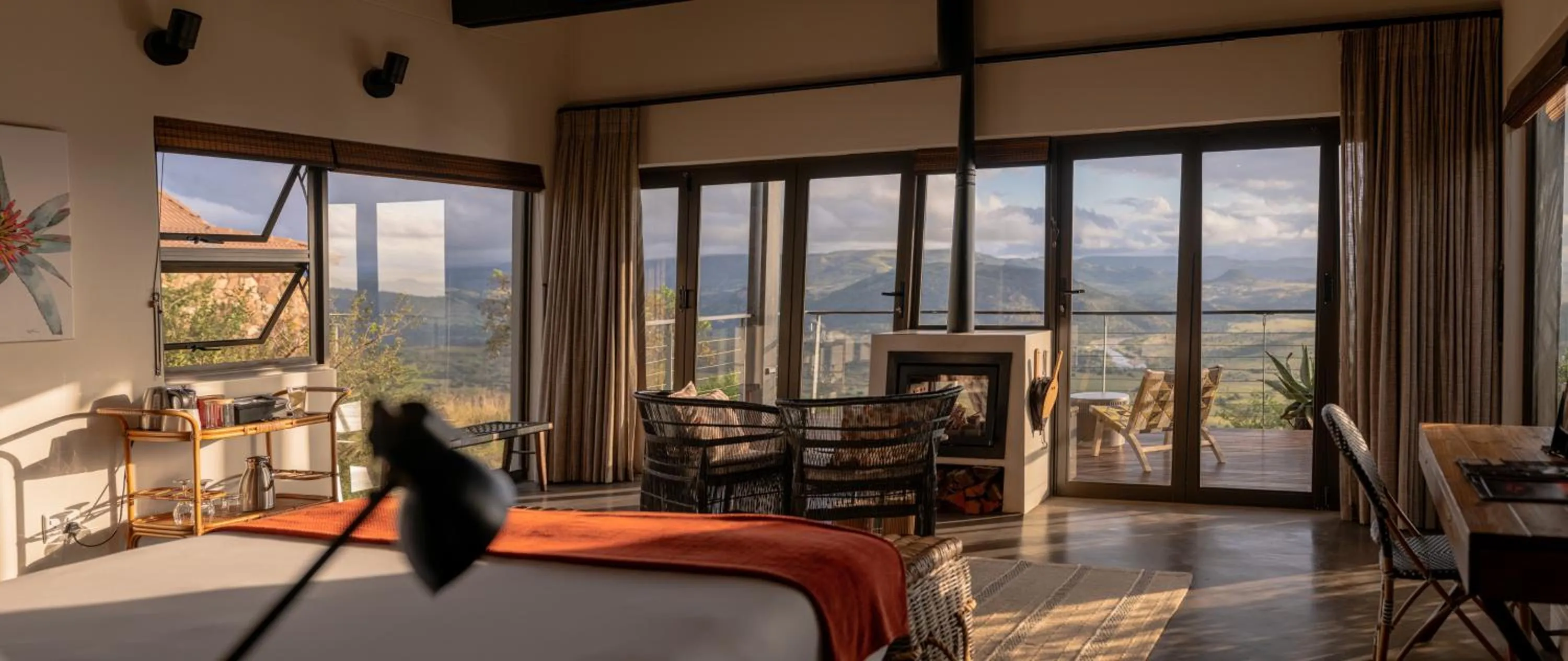 Bedroom in Zulu Rock Lodge - Babanango Game Reserve