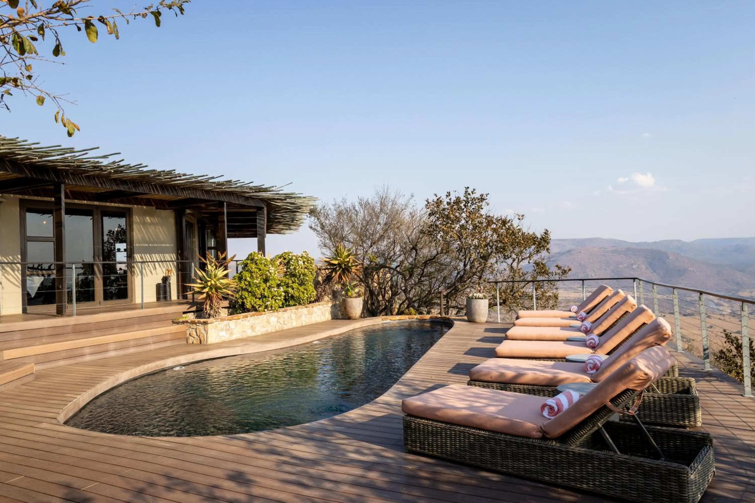 Swimming pool in Zulu Rock Lodge - Babanango Game Reserve
