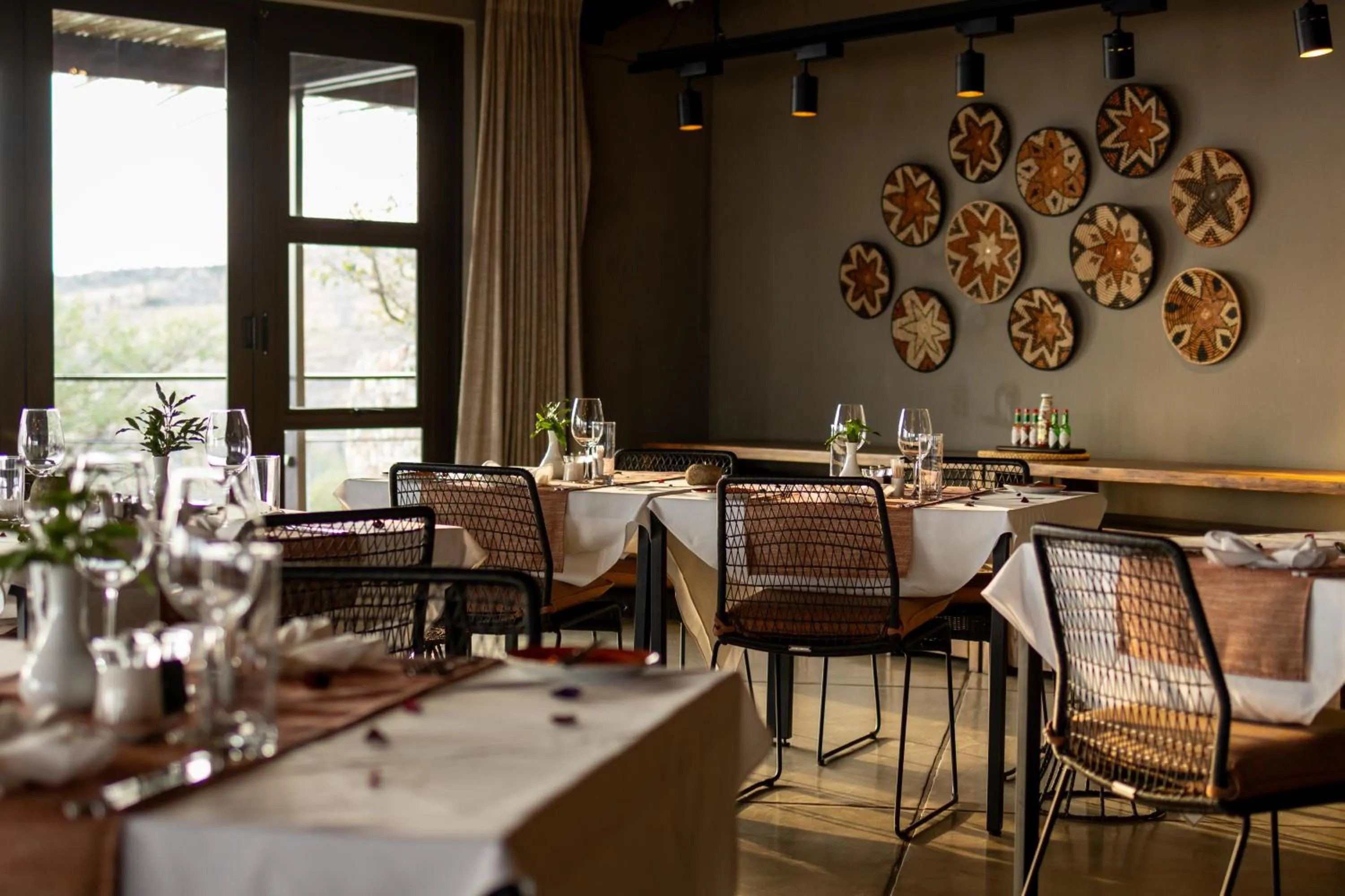 Restaurant/places to eat in Zulu Rock Lodge - Babanango Game Reserve