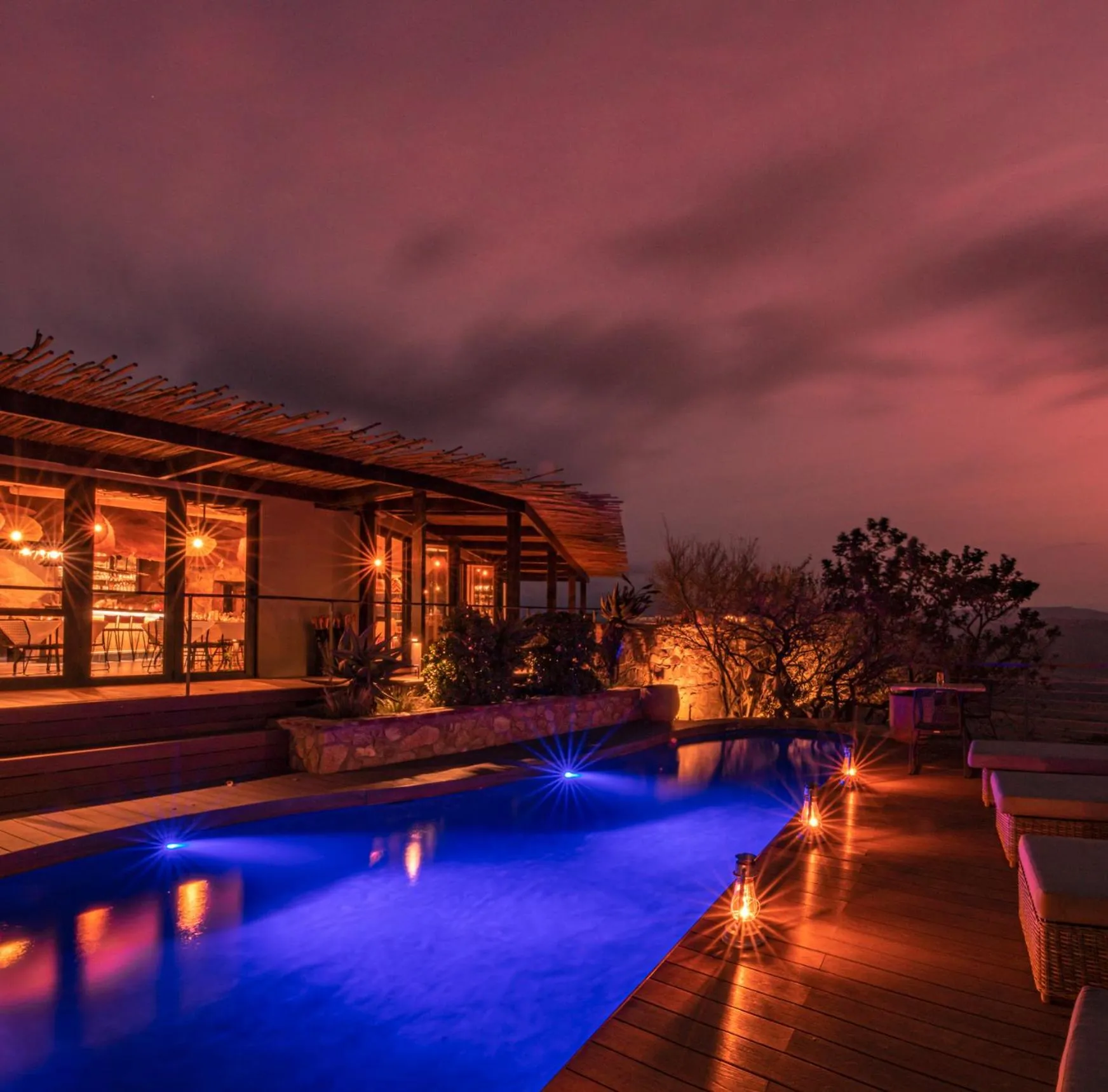 Swimming pool in Zulu Rock Lodge - Babanango Game Reserve