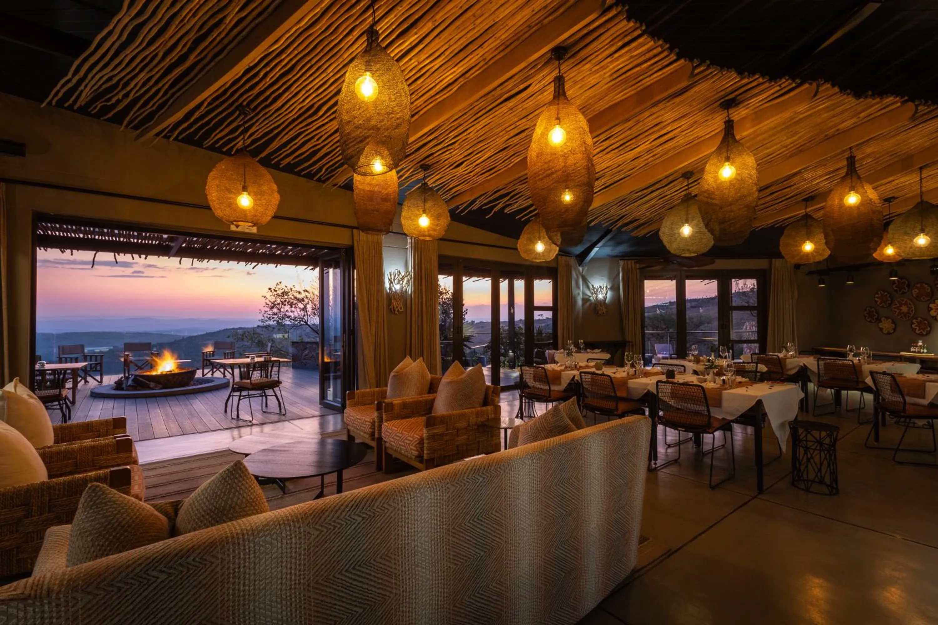 Restaurant/places to eat in Zulu Rock Lodge - Babanango Game Reserve