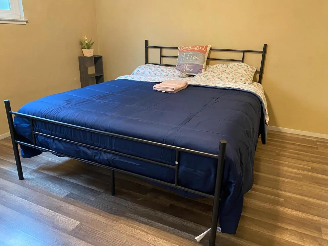 Bed in WHOLE Family - Rosemont