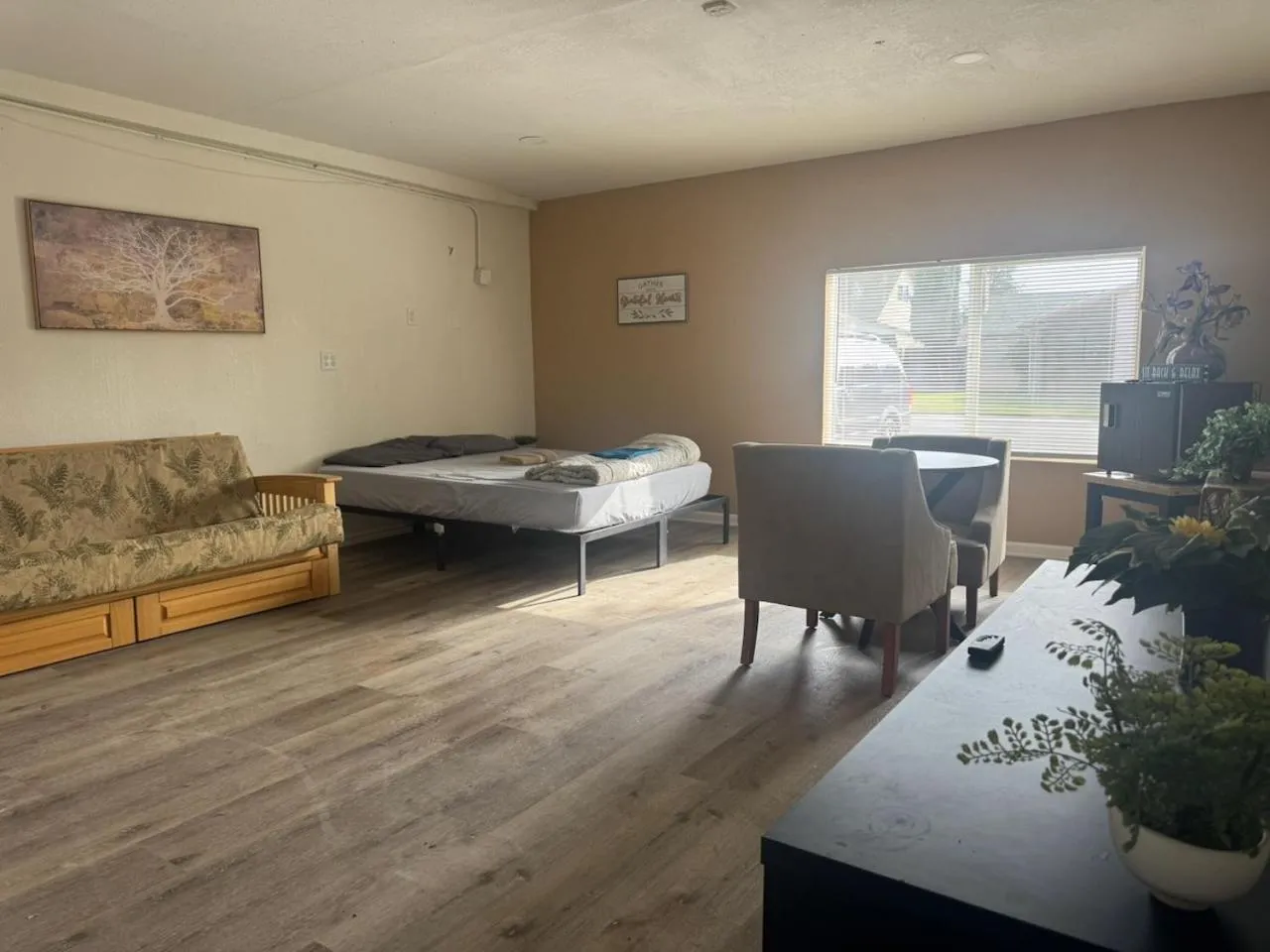 Bed in WHOLE Family - Rosemont