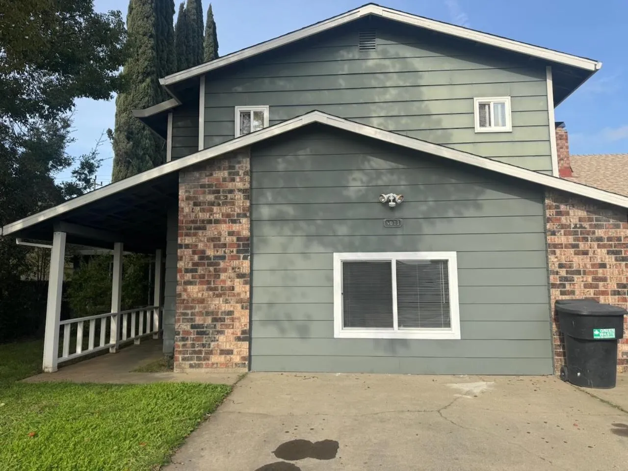 Property building in WHOLE Family - Rosemont