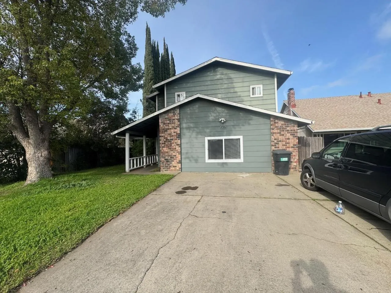 Property building in WHOLE Family - Rosemont